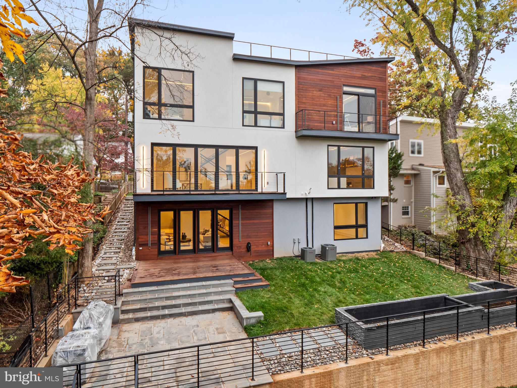 FAIRWAY HILLS - Residential