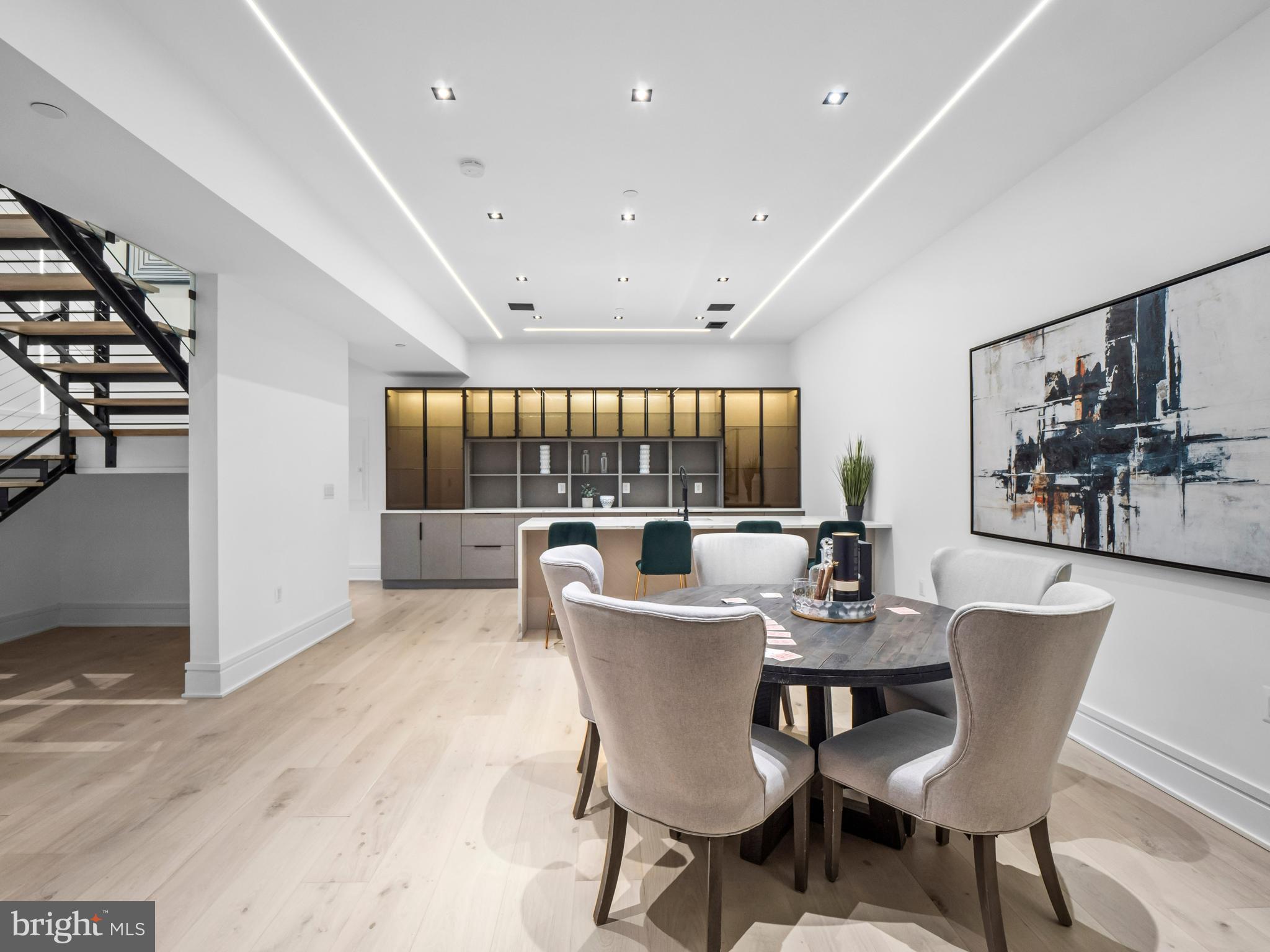 FAIRWAY HILLS - Residential