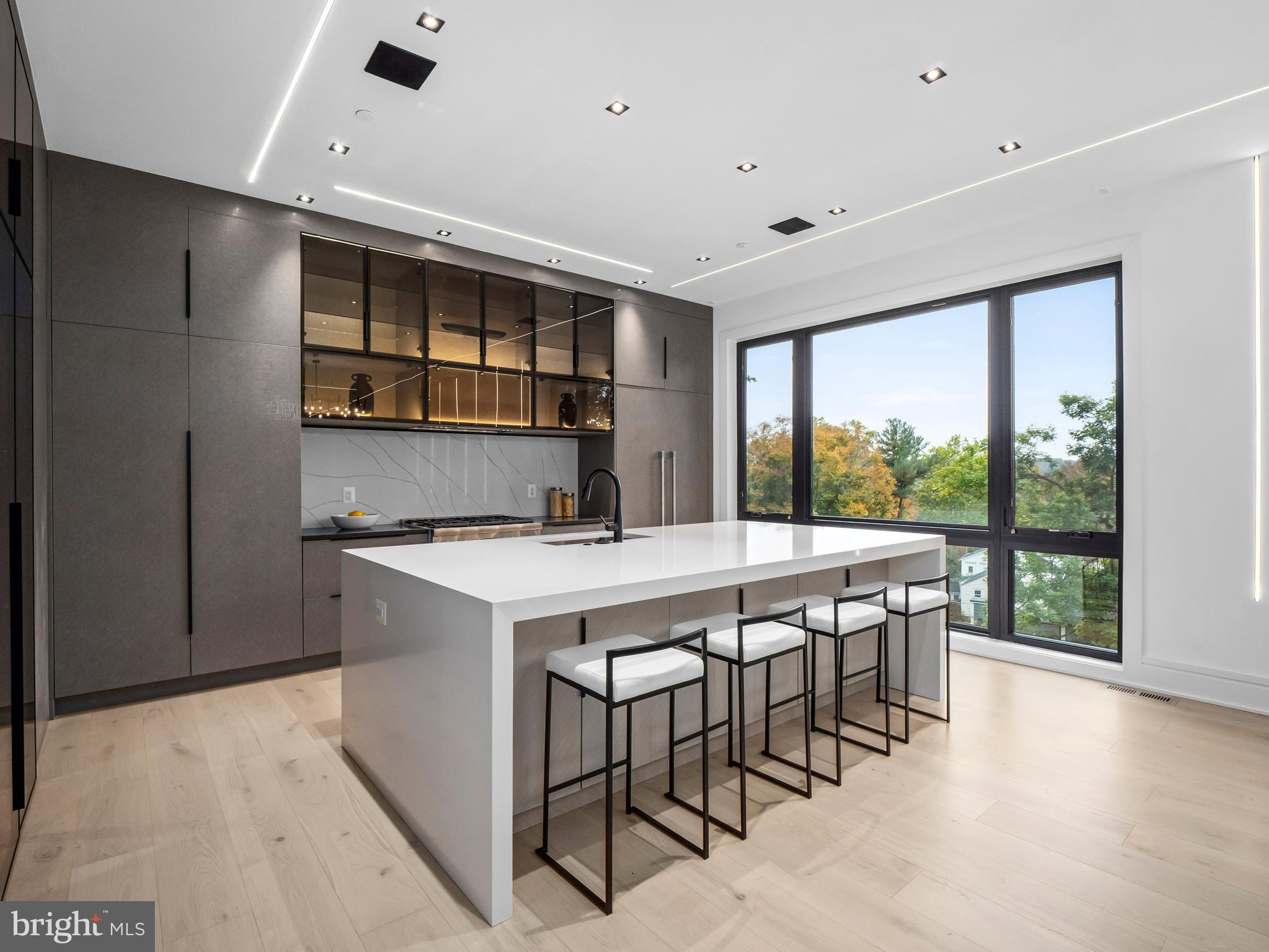 FAIRWAY HILLS - Residential