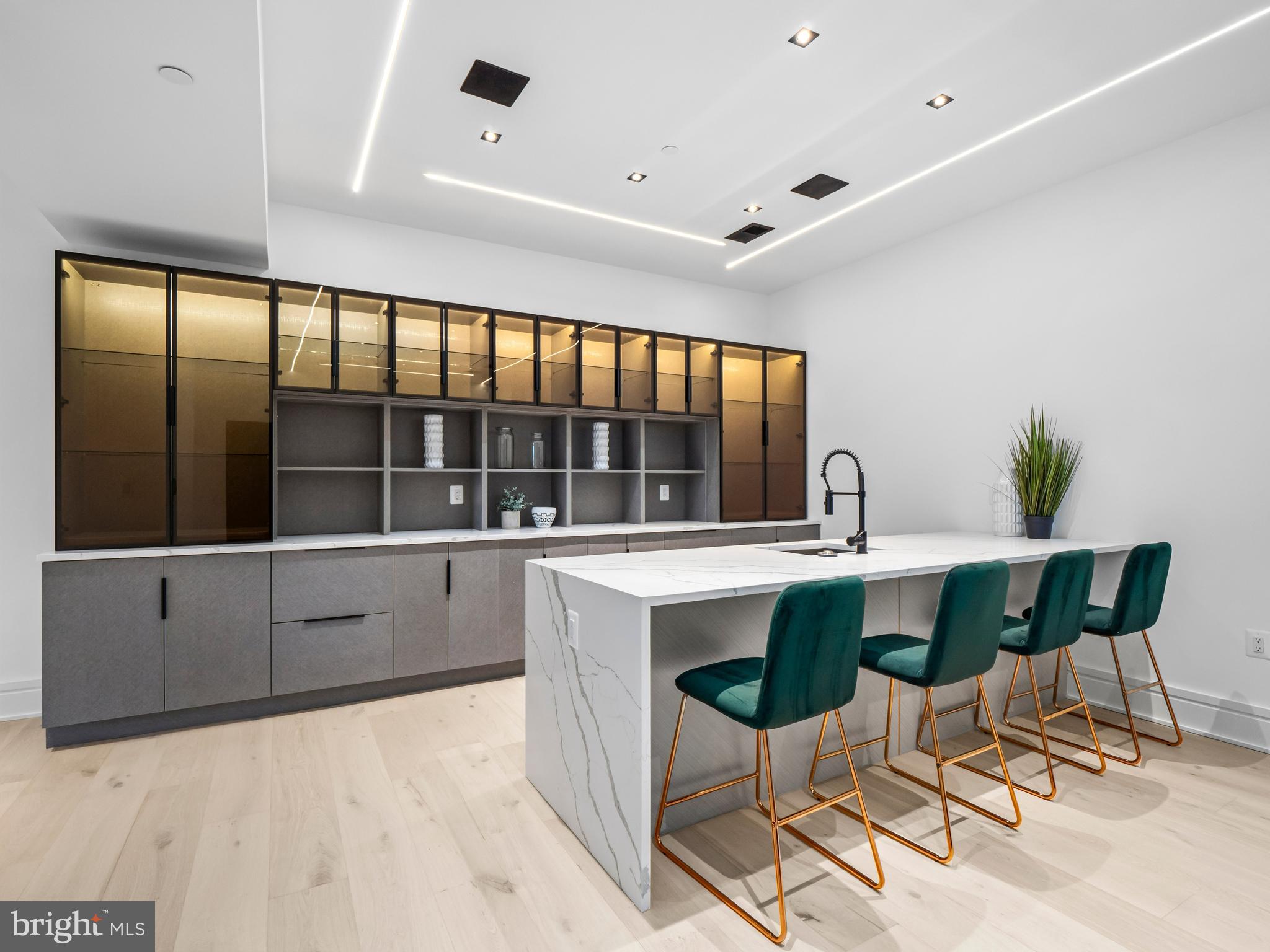 FAIRWAY HILLS - Residential