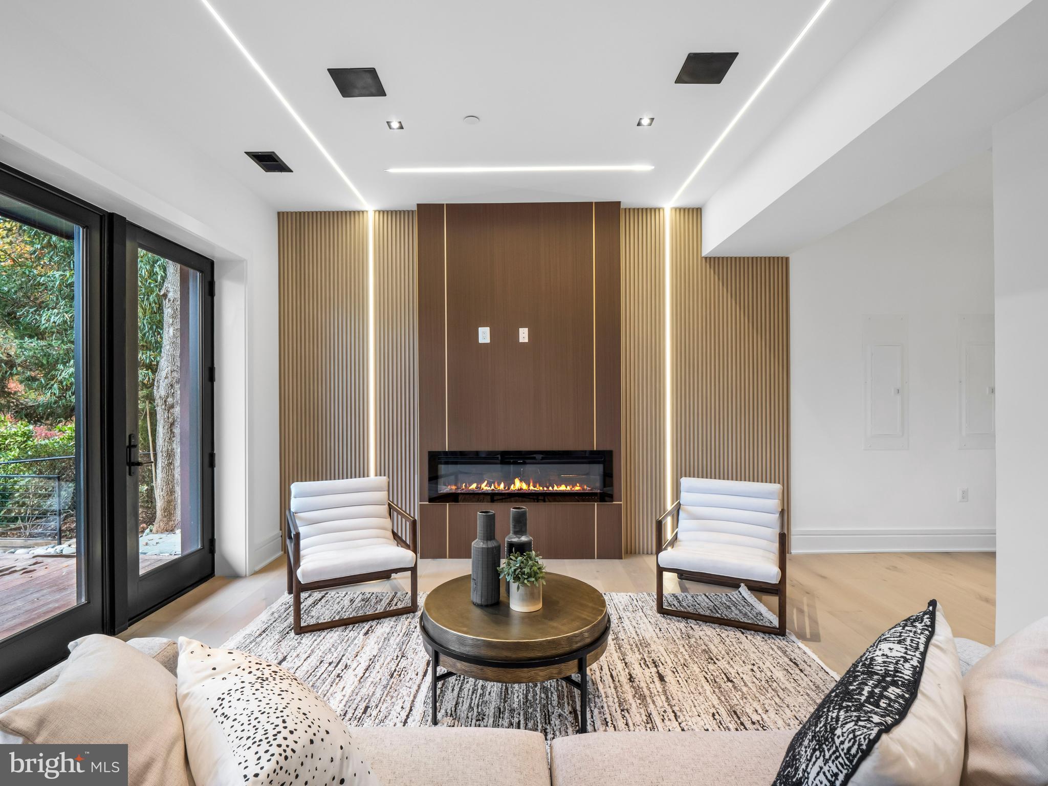 FAIRWAY HILLS - Residential