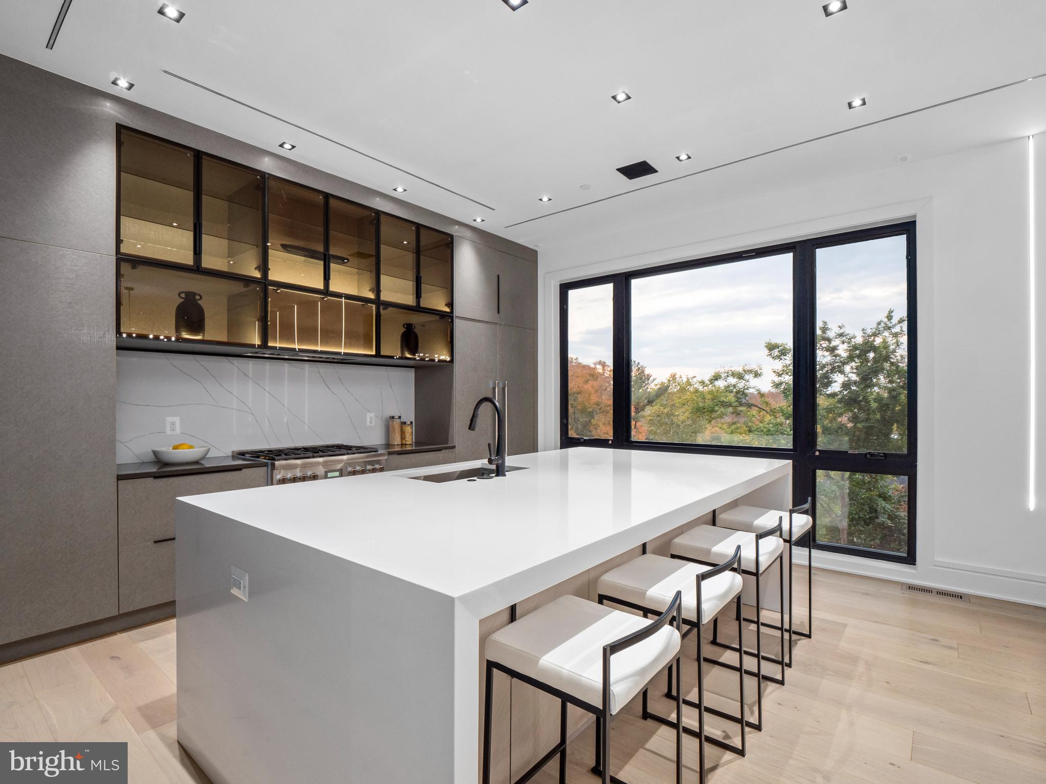 FAIRWAY HILLS - Residential