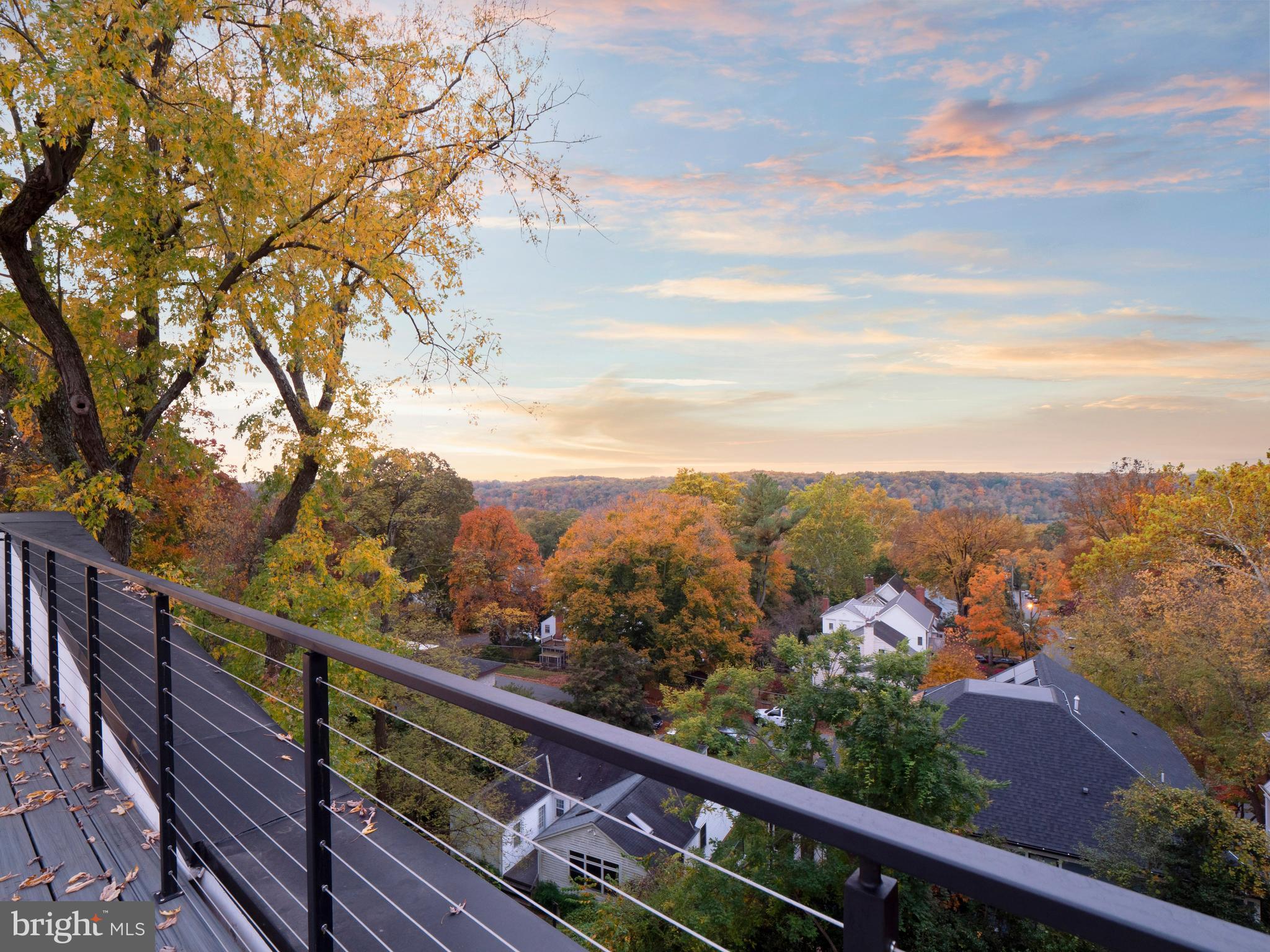 FAIRWAY HILLS - Residential