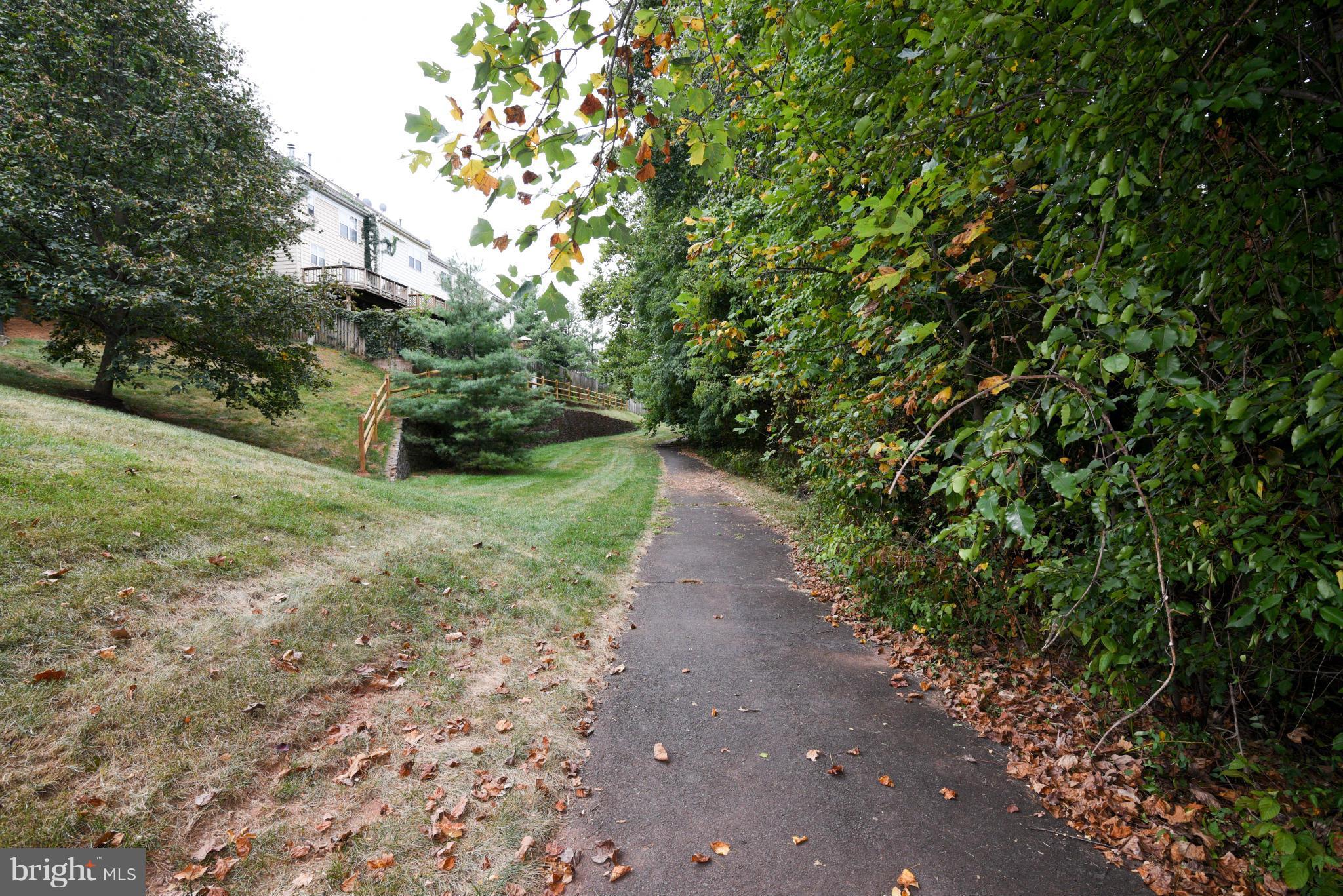 POTOMAC LAKES - Residential