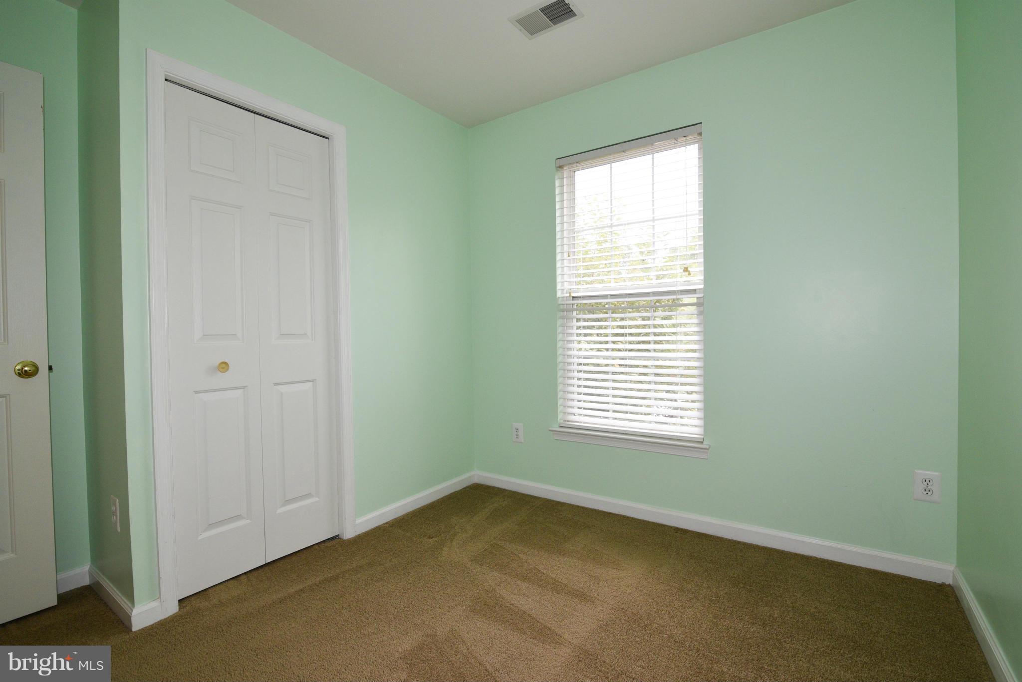 POTOMAC LAKES - Residential