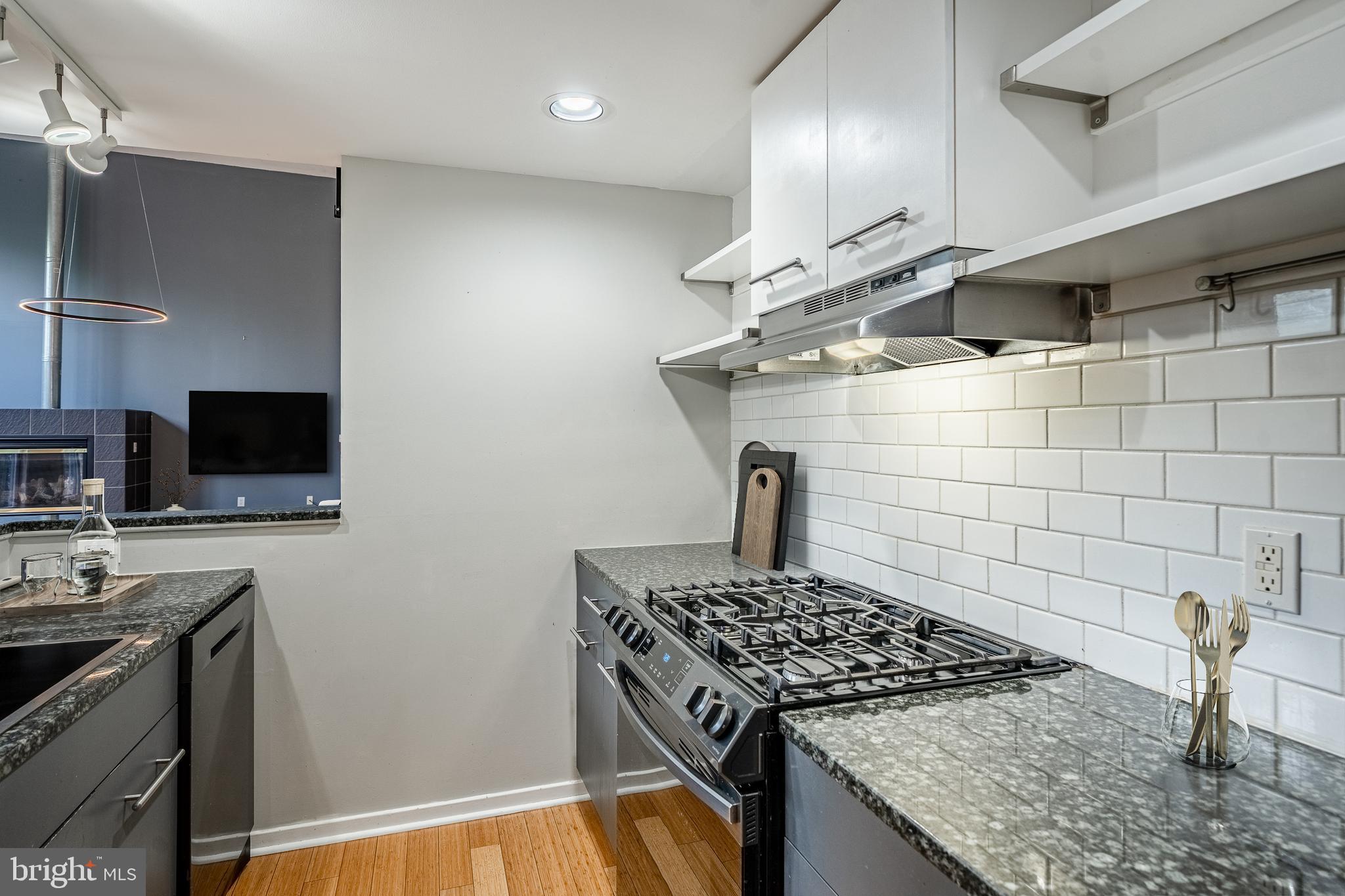 182 GAY STREET 507
