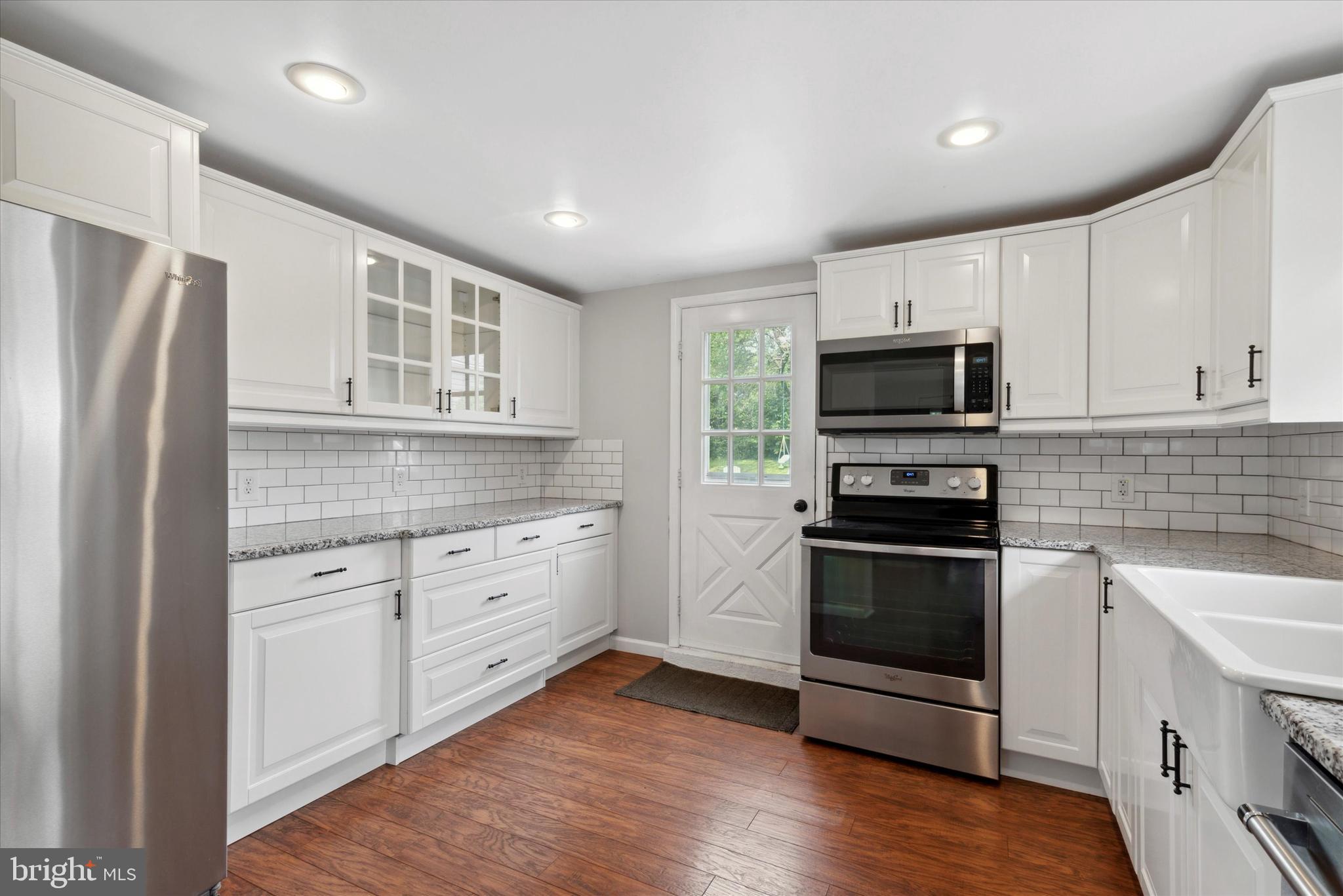 PLYMOUTH VALLEY - Residential