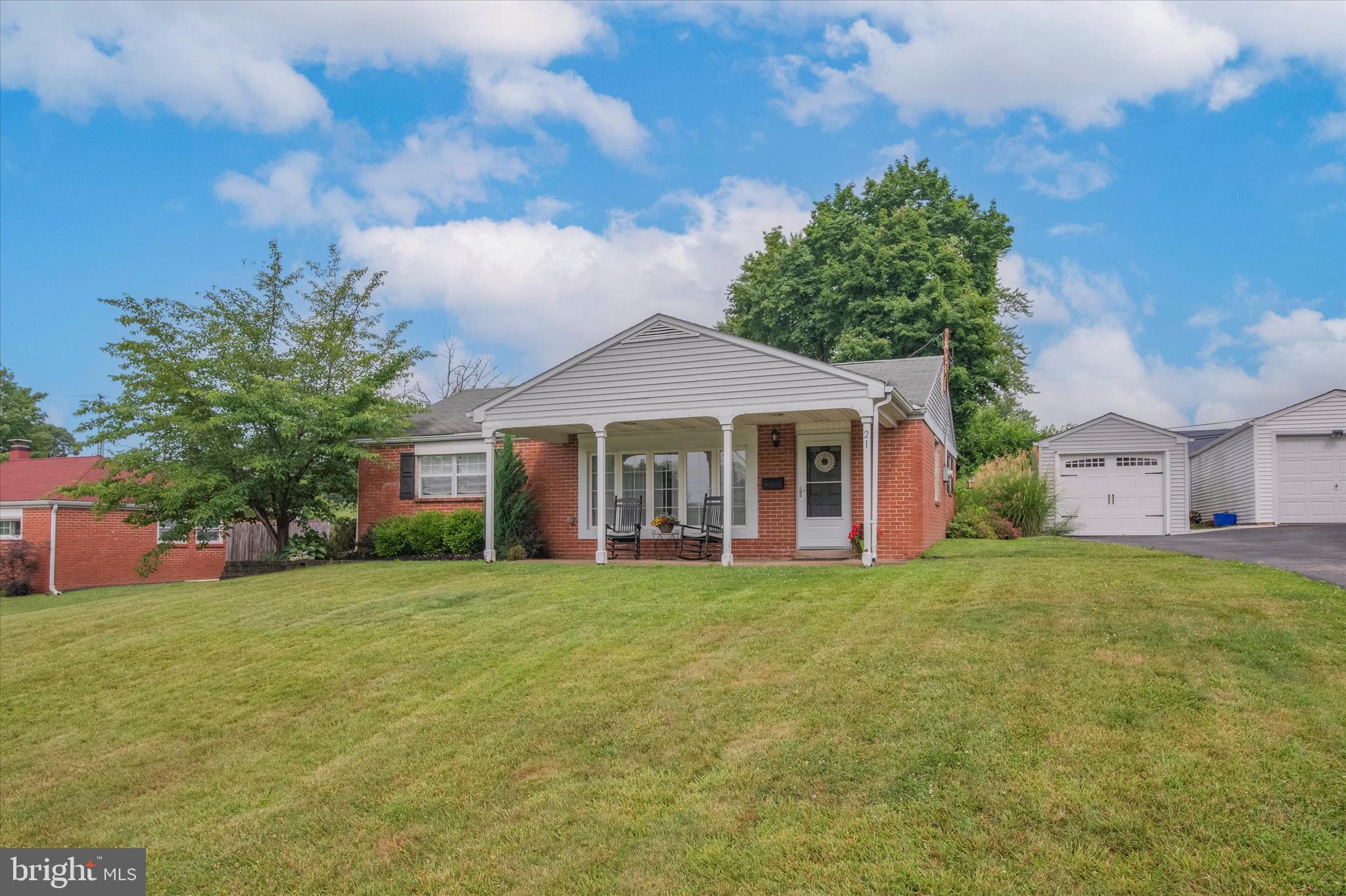 PLYMOUTH VALLEY - Residential