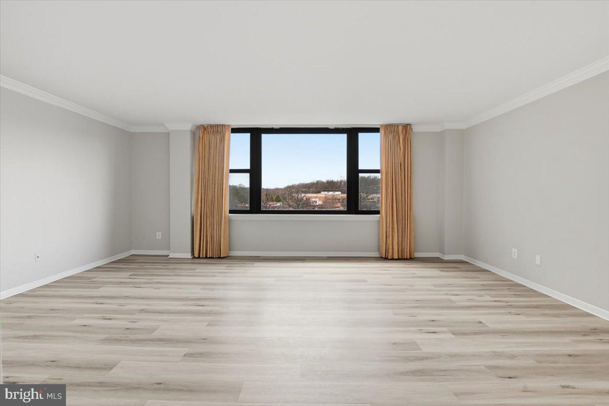 FORTY SIX HUNDRED - Residential