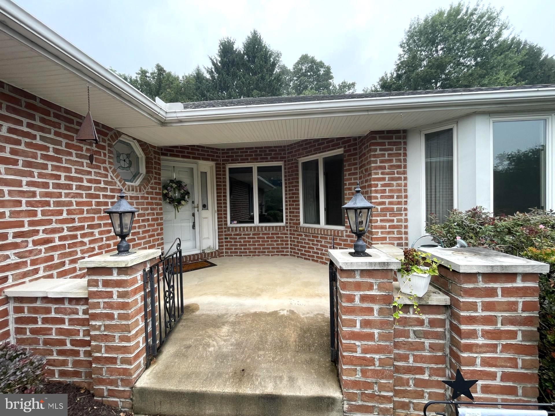 3631 COVENTRY COURT