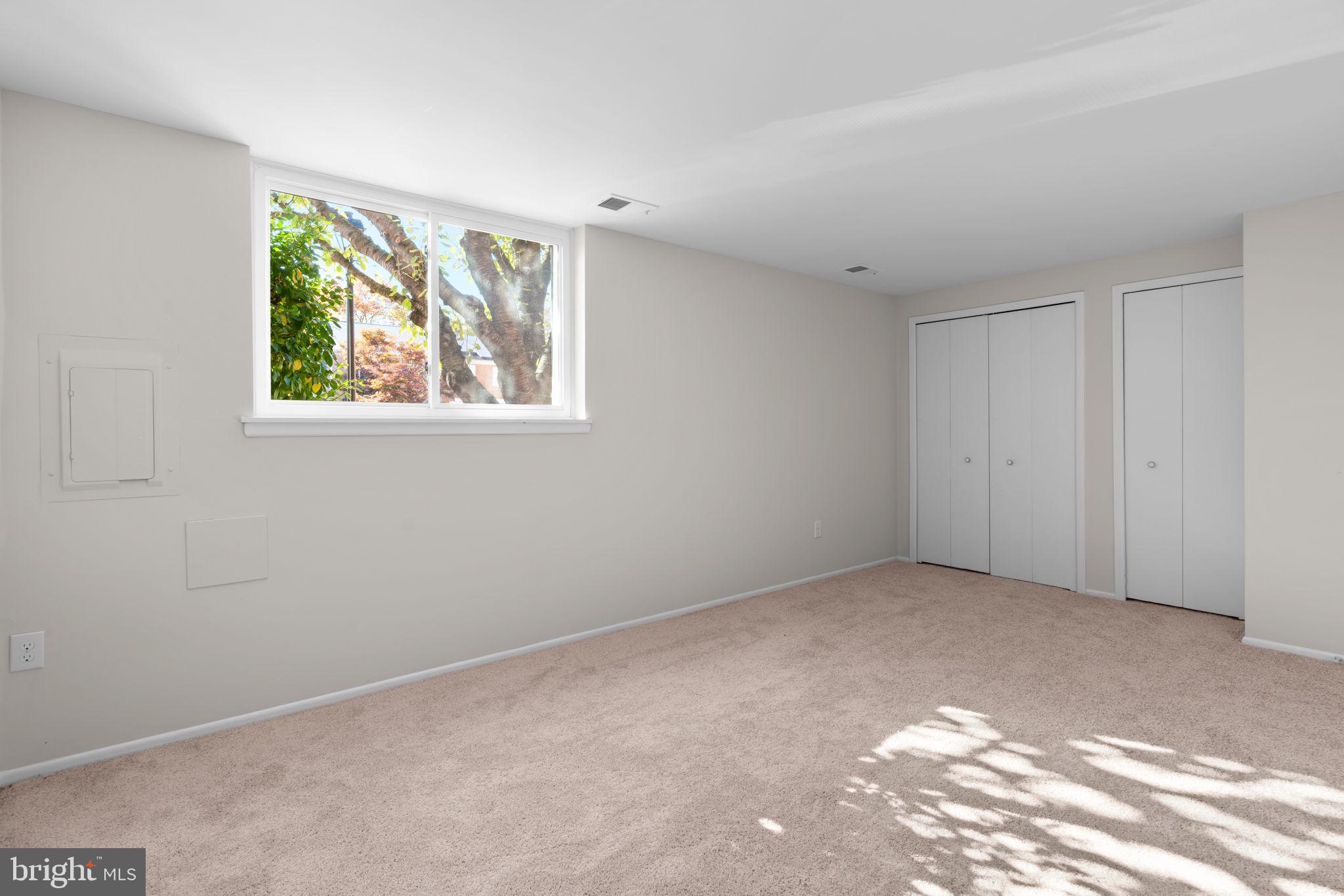 VILLAGE OF HICKORY RIDGE - Residential