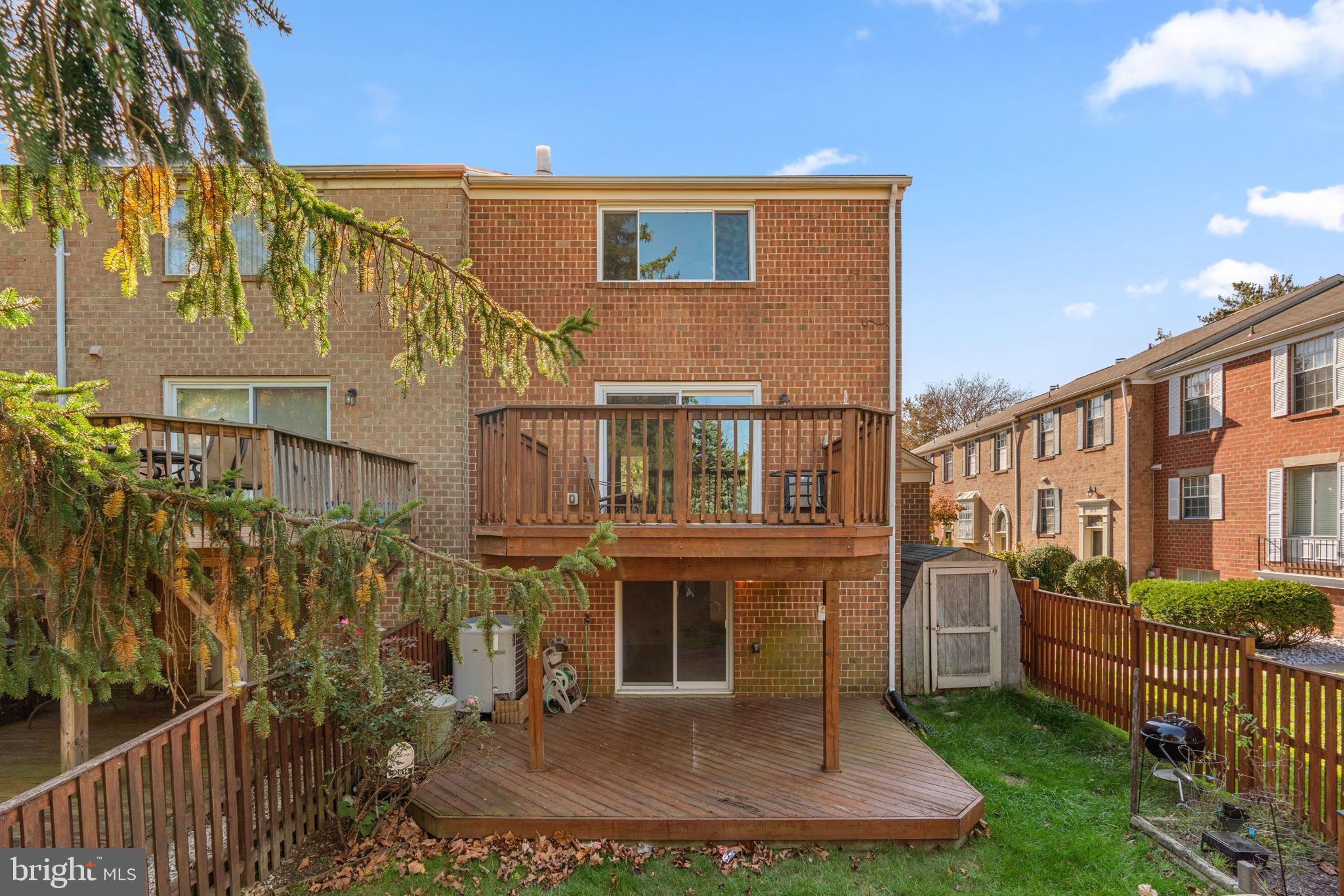 VILLAGE OF HICKORY RIDGE - Residential