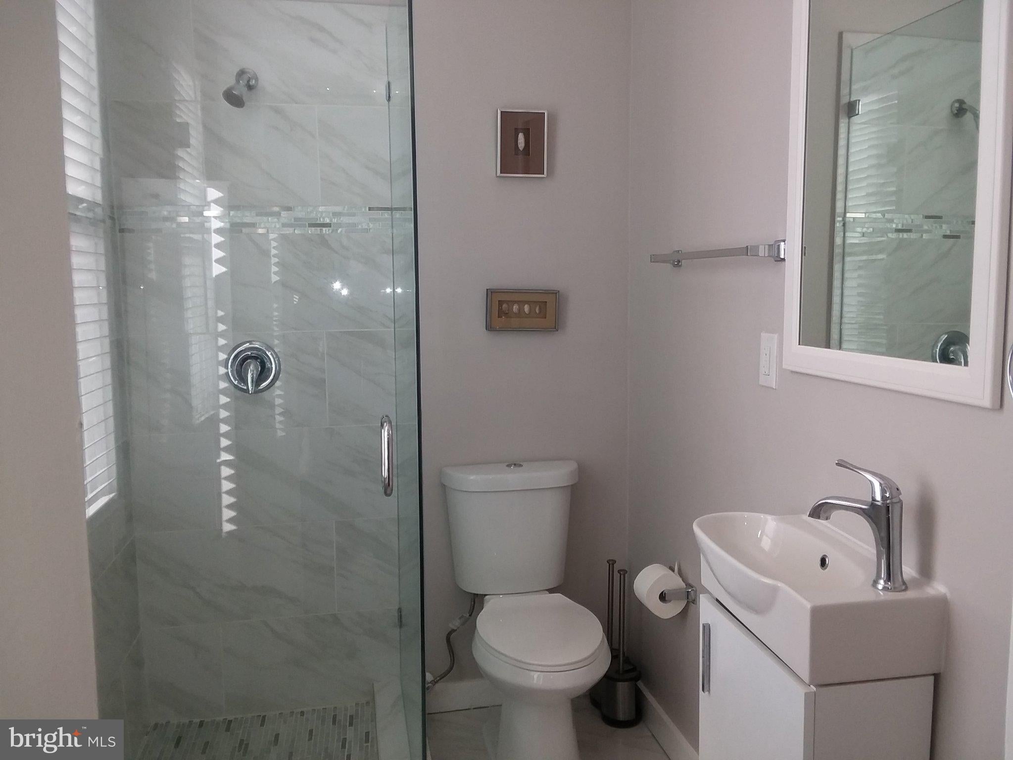2012 MOUNT ROYAL TERRACE 3FR