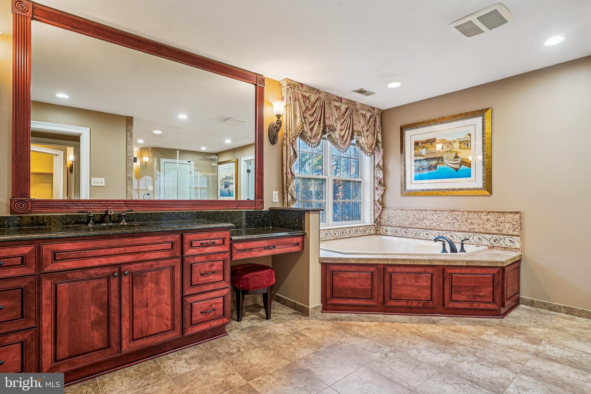 HERITAGE WALK - Residential