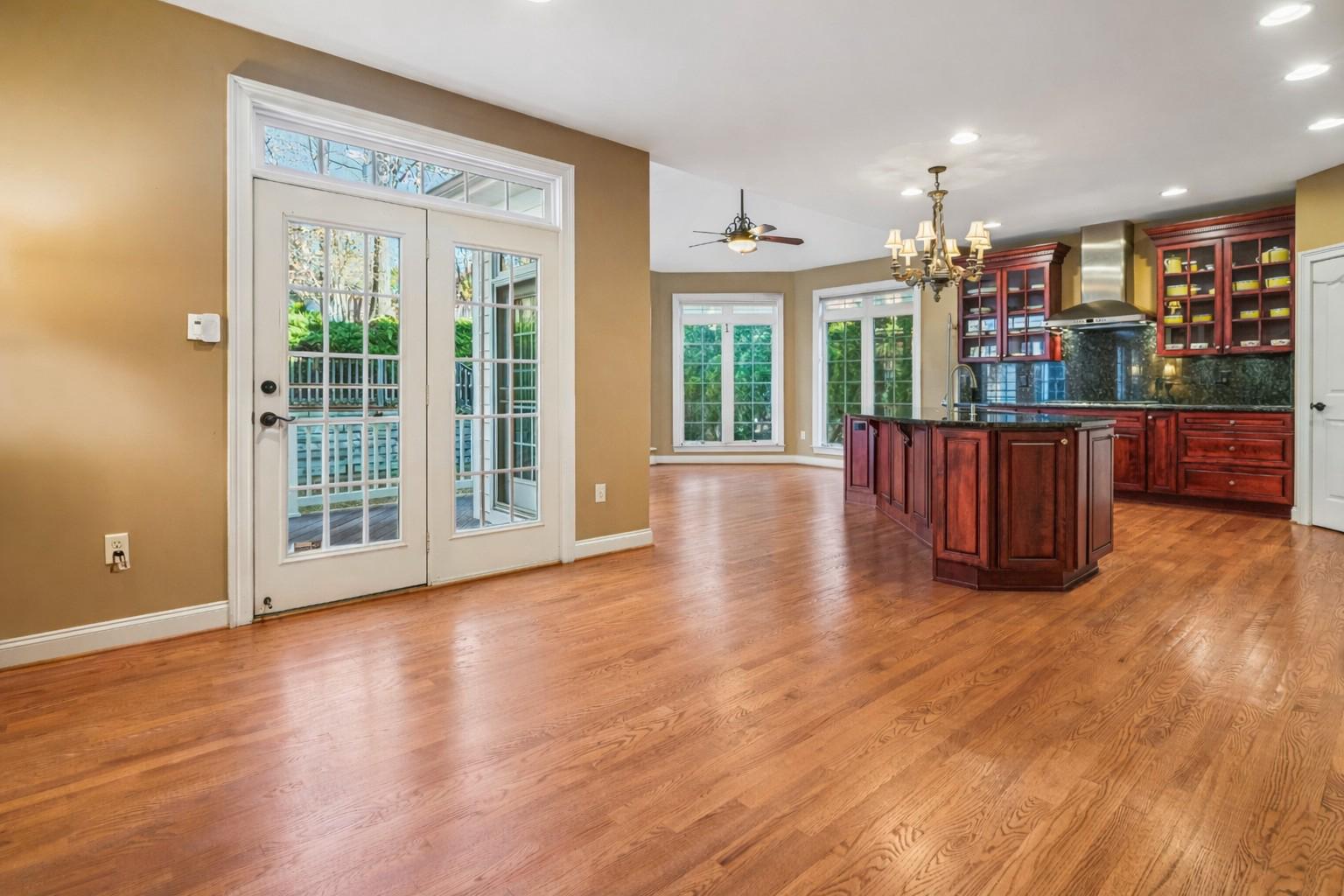 HERITAGE WALK - Residential