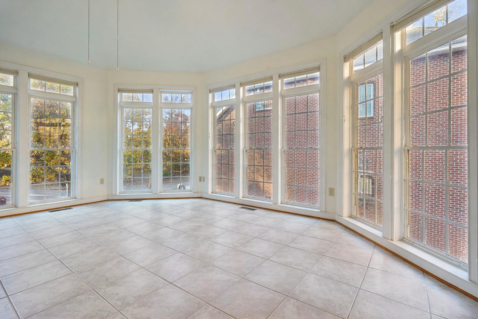 HERITAGE WALK - Residential