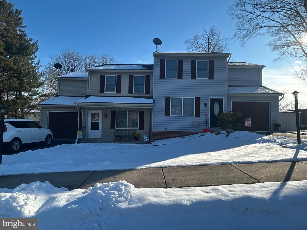 Photo of 100 - 110 Poplar Street, MANCHESTER, PA 17345 (MLS # PAYK2098356)