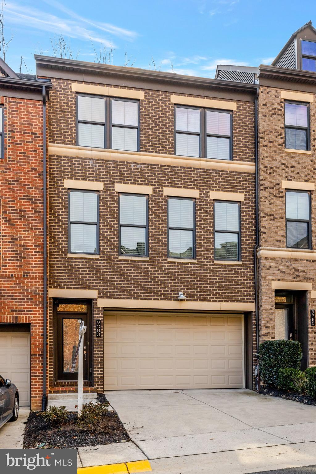 9283 WOOD VIOLET COURT