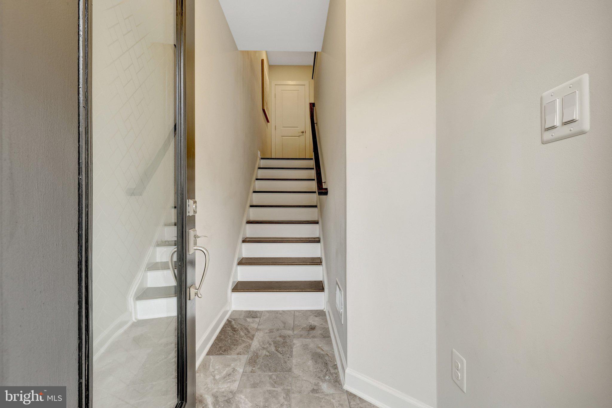 9283 WOOD VIOLET COURT