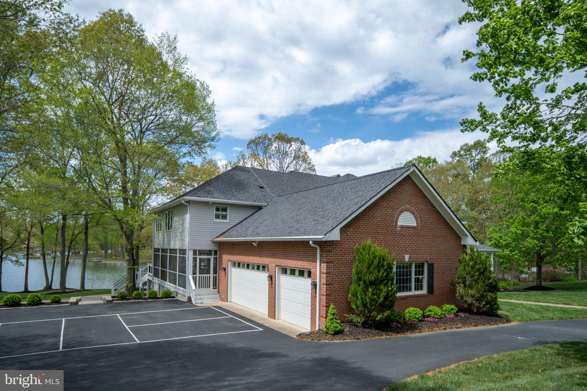 WYNDEMERE - Residential