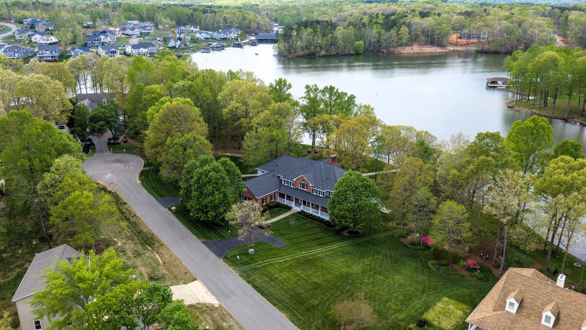 WYNDEMERE - Residential