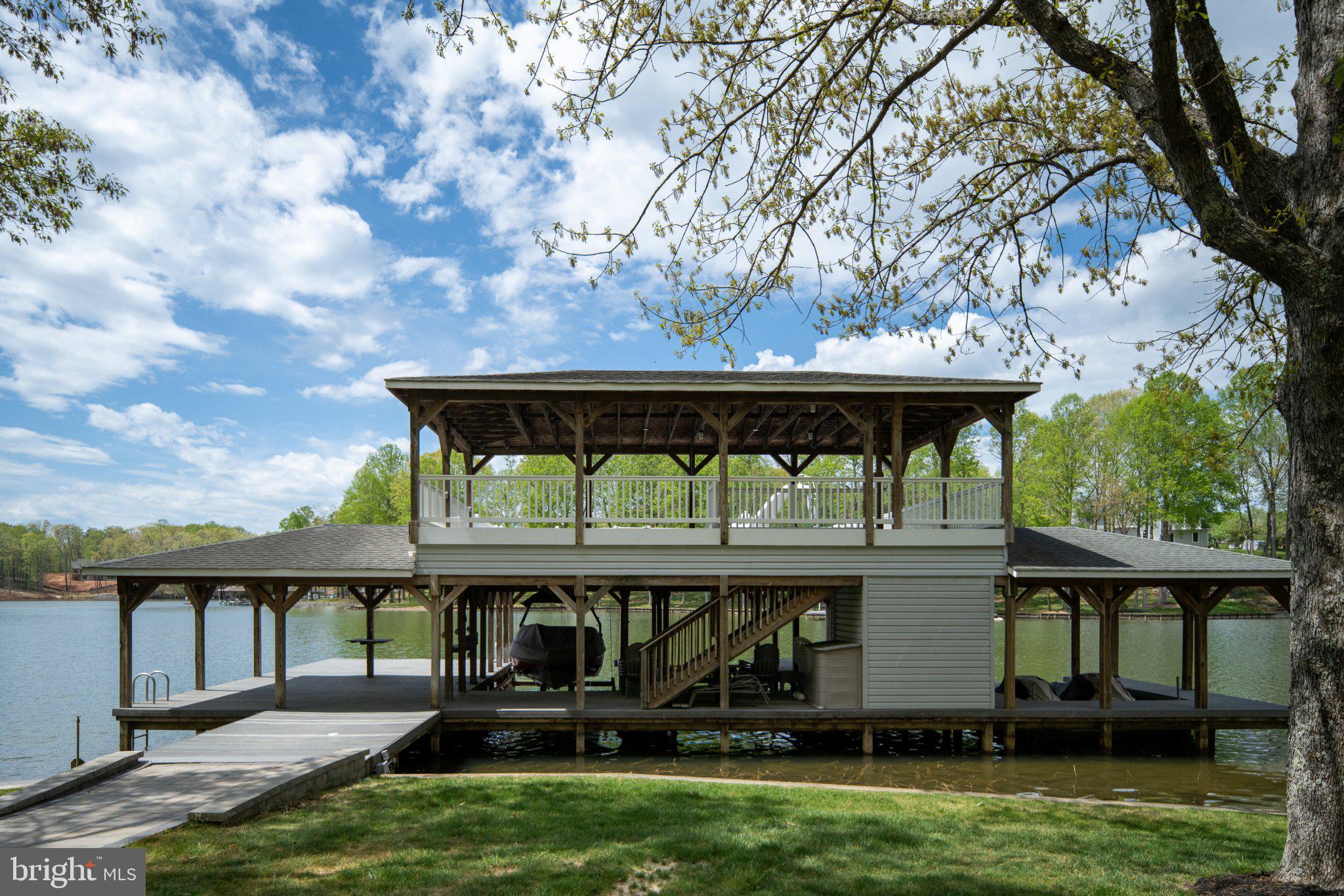 WYNDEMERE - Residential