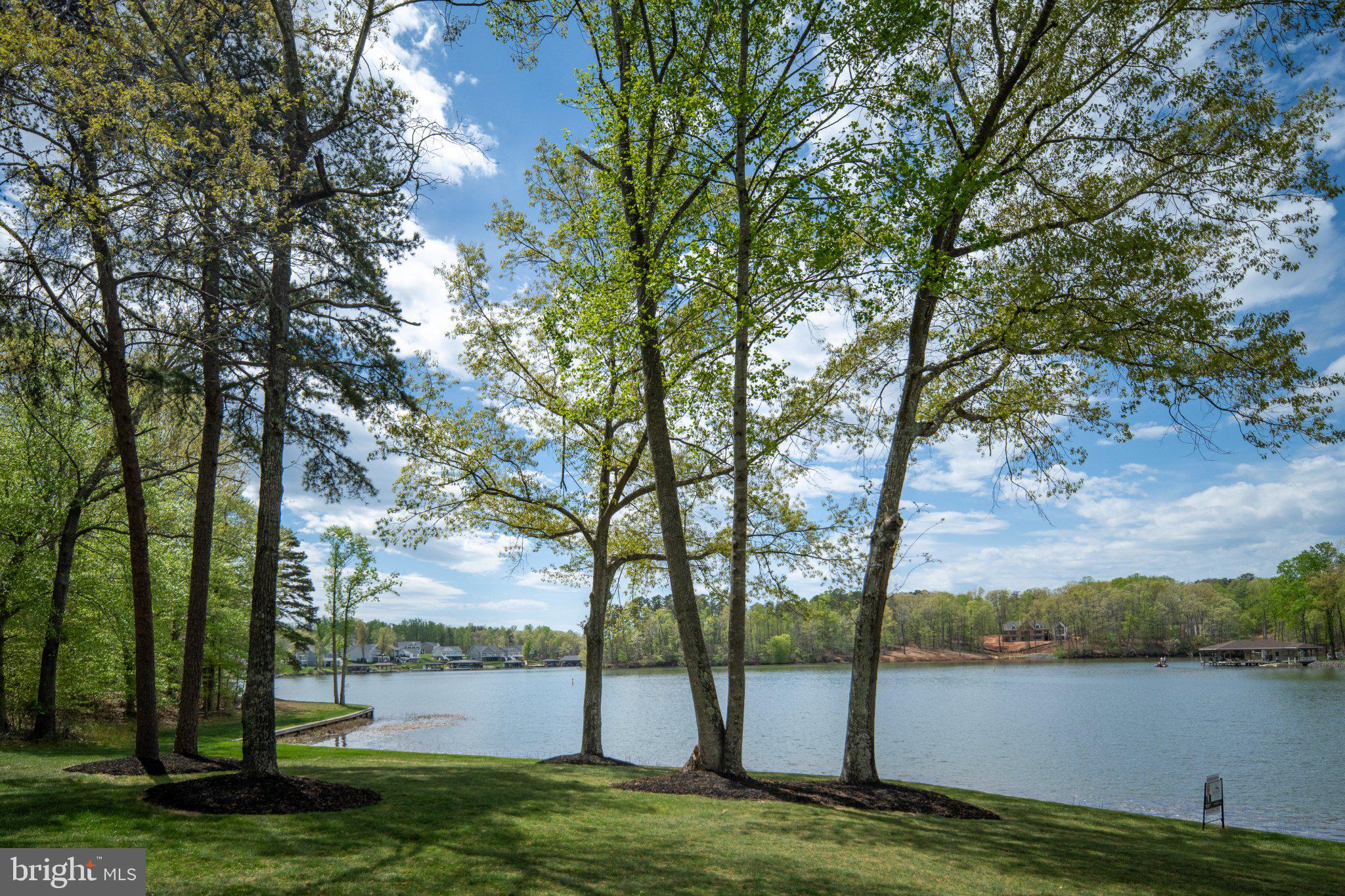 WYNDEMERE - Residential