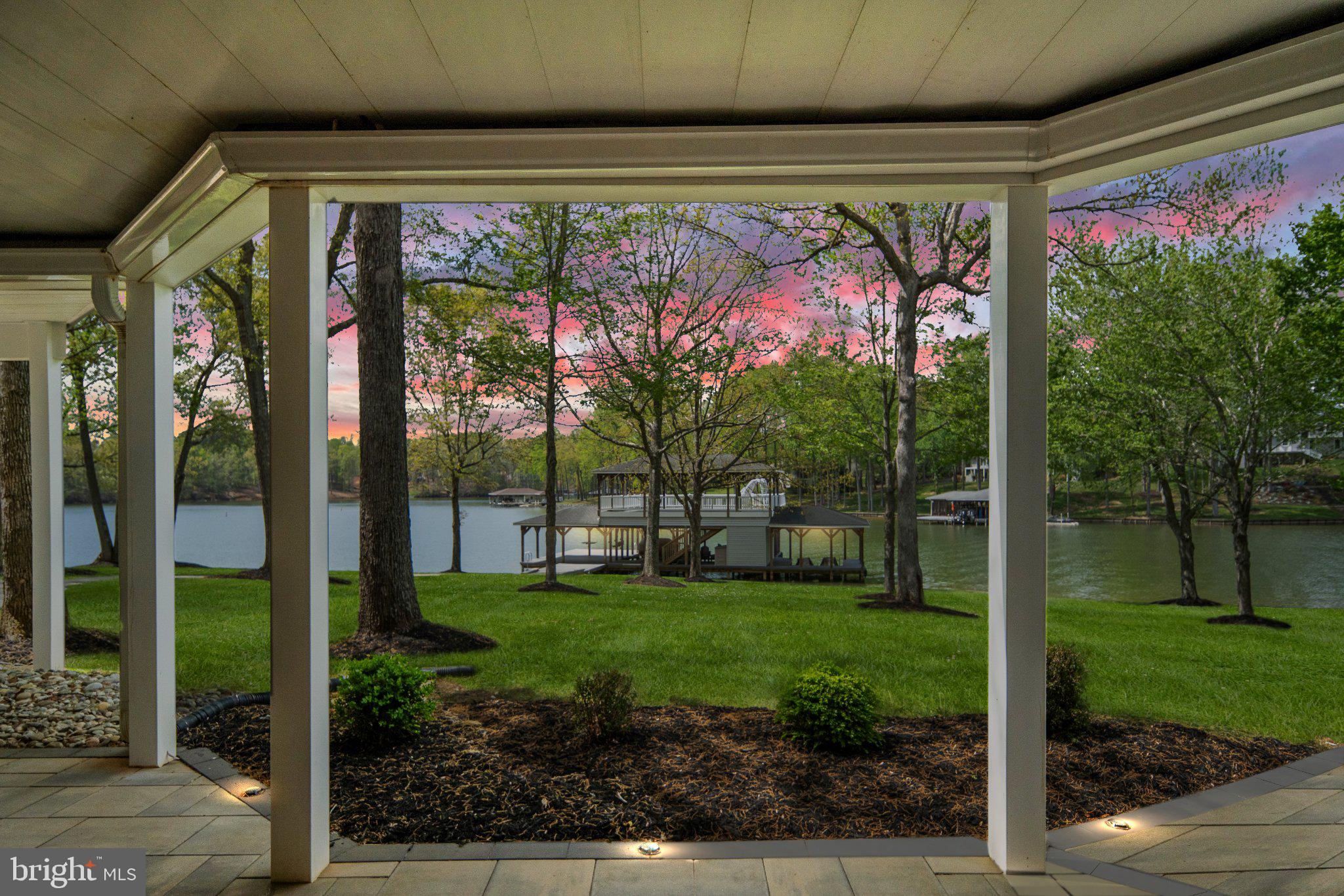 WYNDEMERE - Residential