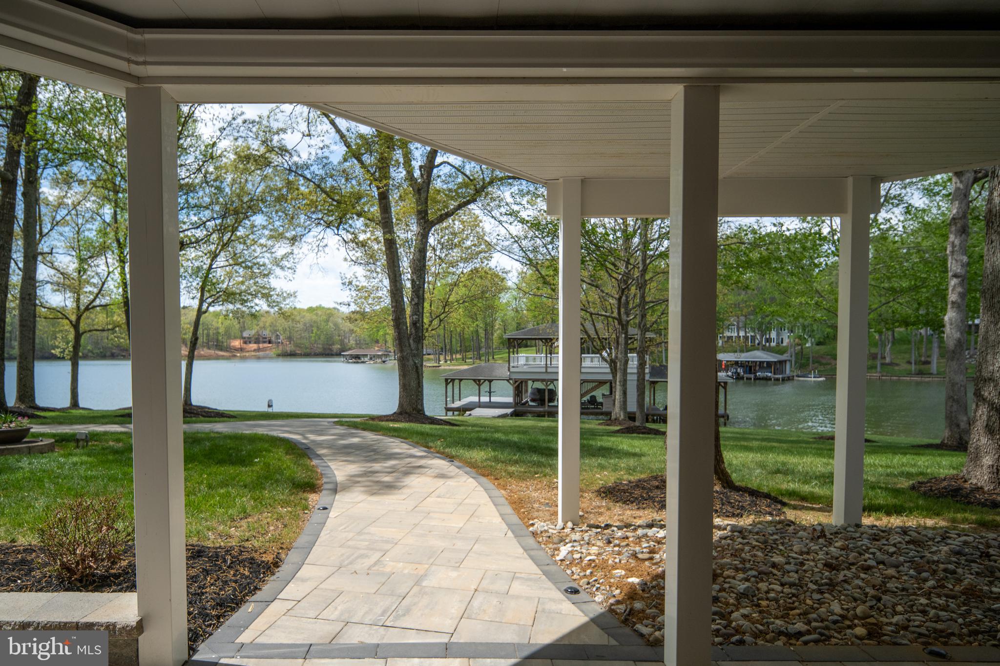 WYNDEMERE - Residential