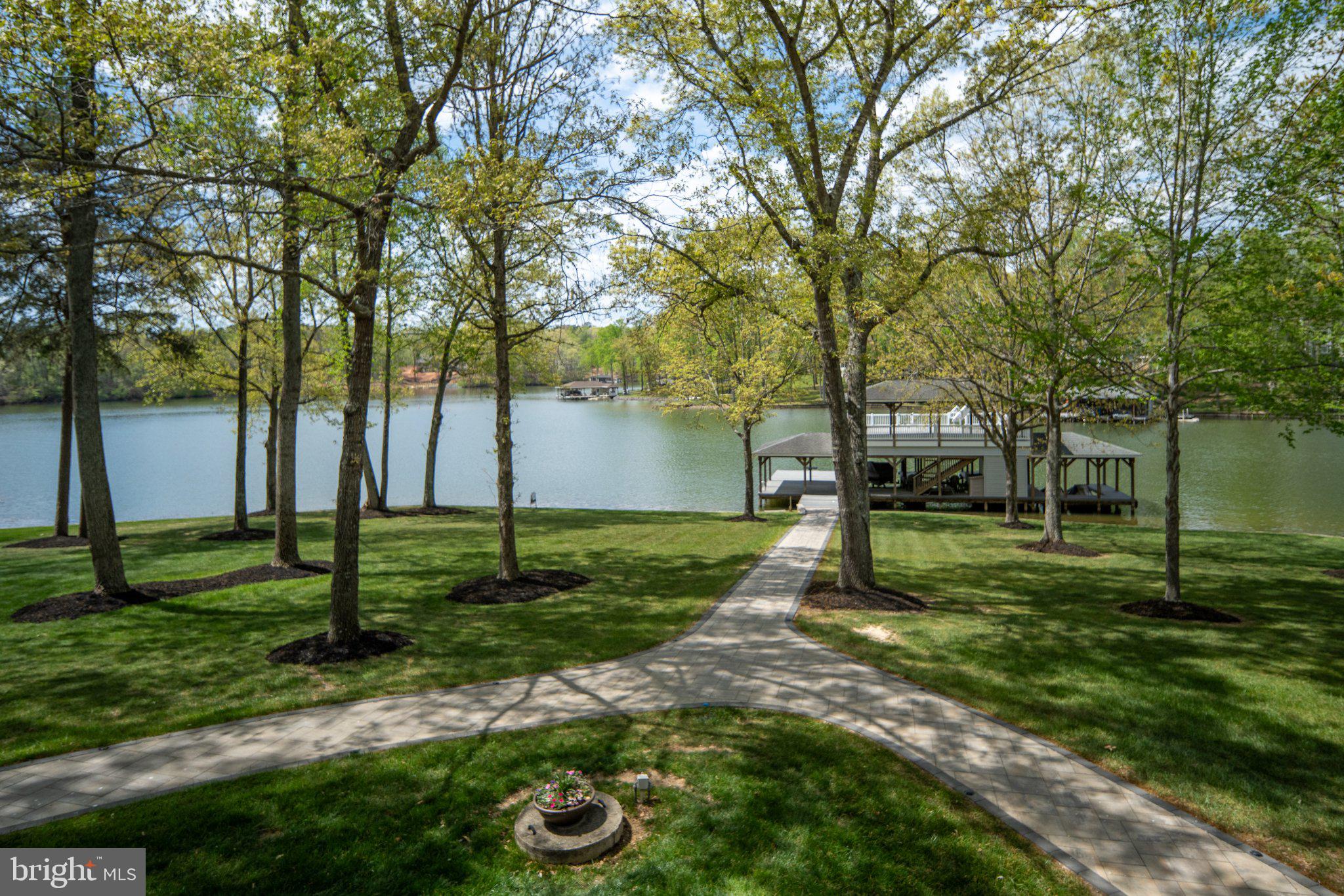 WYNDEMERE - Residential