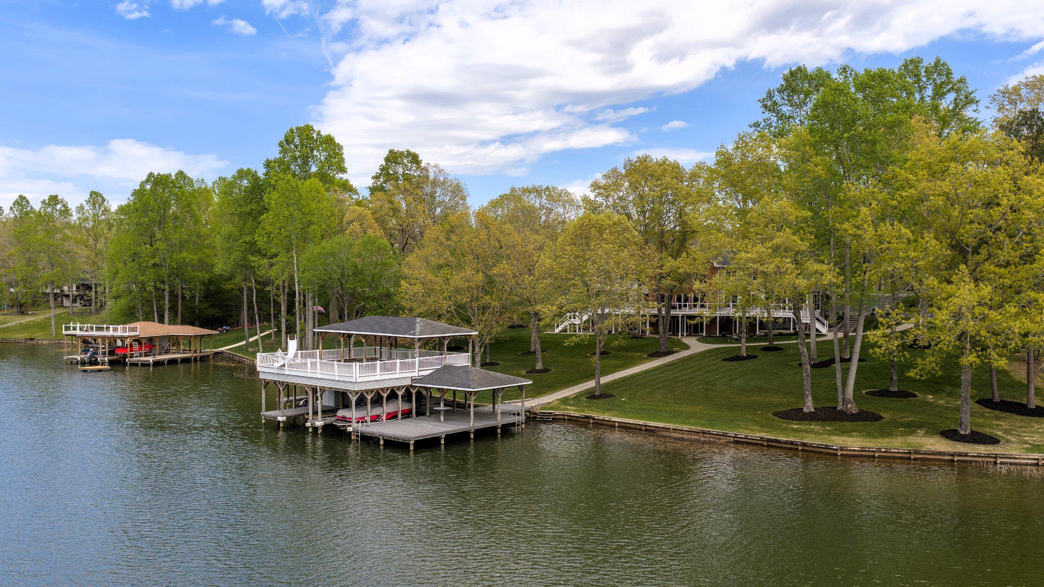 WYNDEMERE - Residential