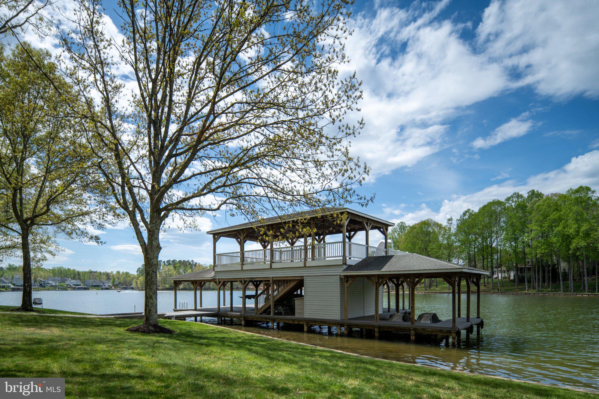 WYNDEMERE - Residential