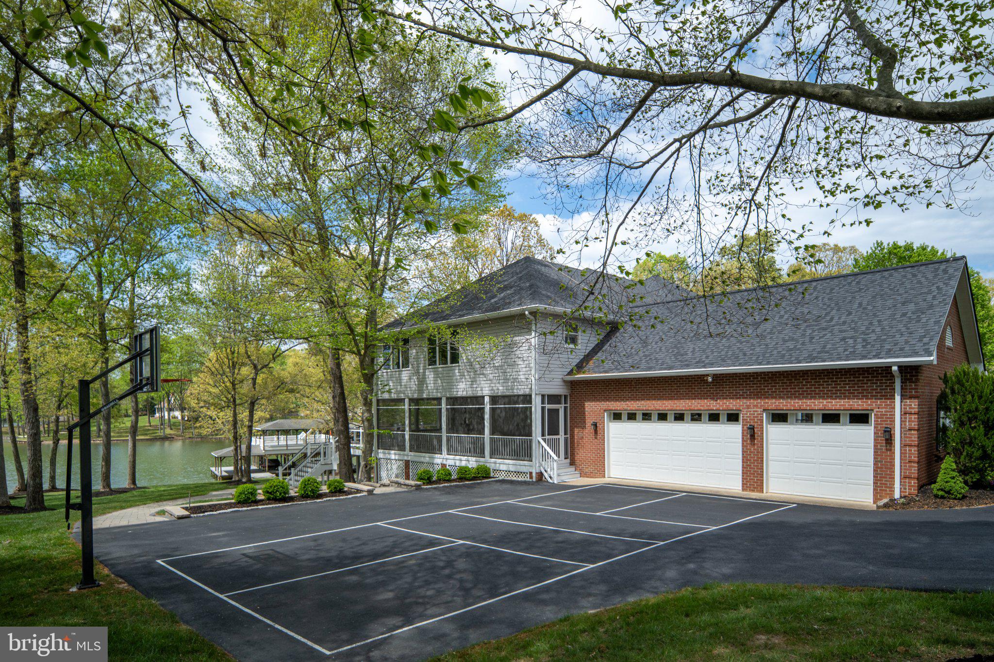 WYNDEMERE - Residential