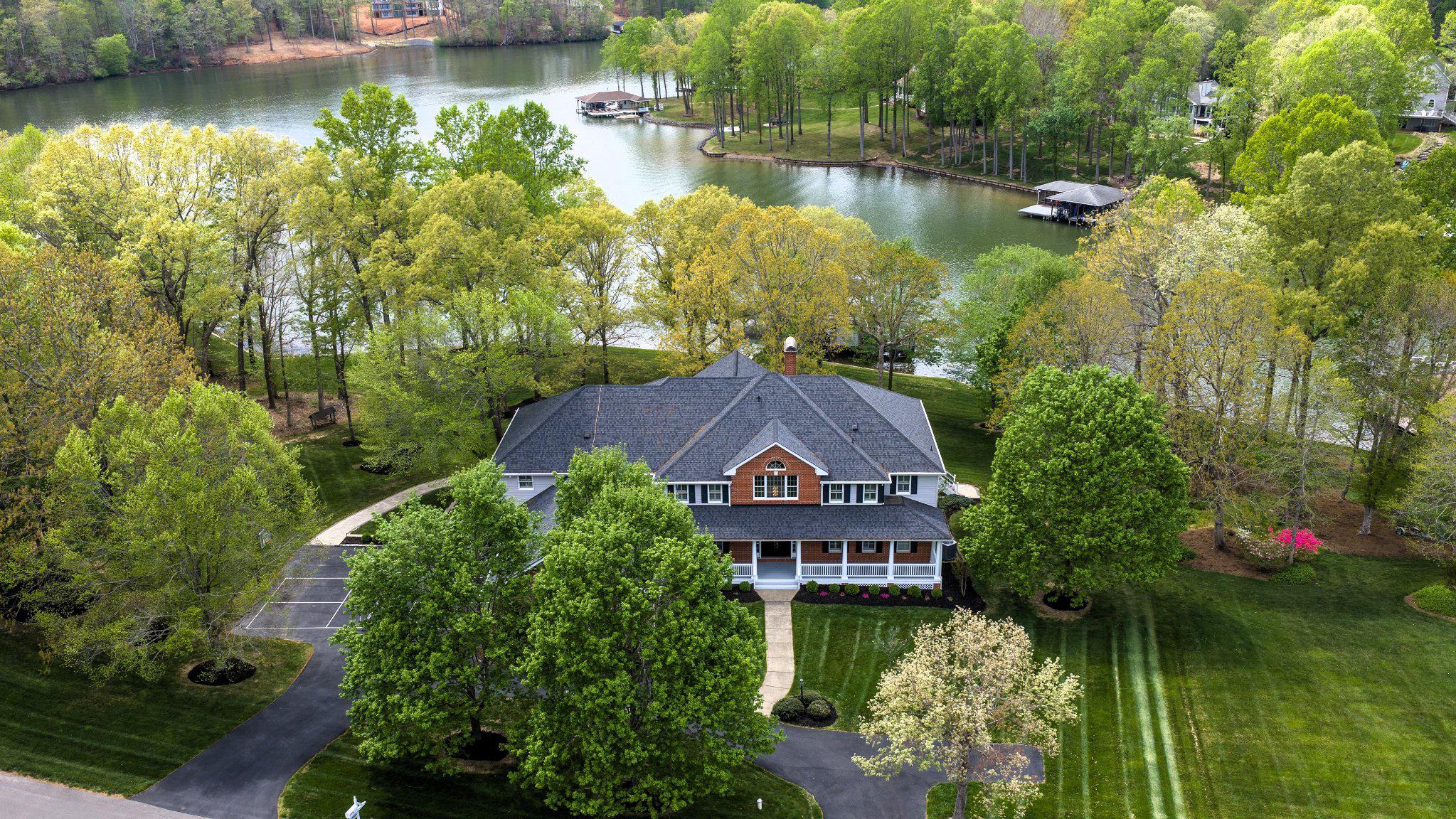 WYNDEMERE - Residential