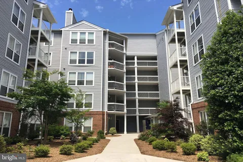 10248 Appalachian Circle Unit 1-D7, Oakton, VA MLS: VAFX2251470