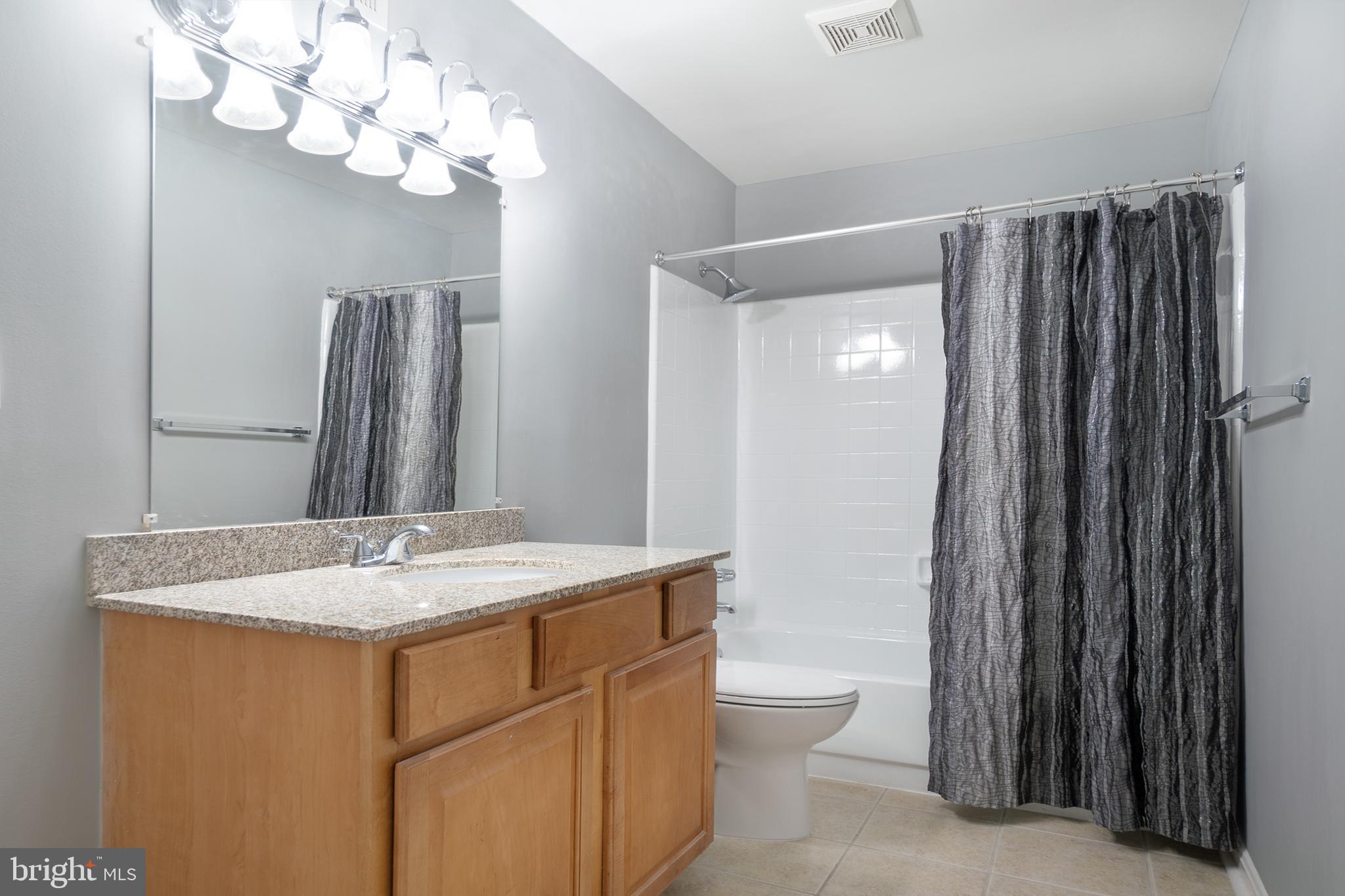 FOUR WINDS AT OAKTON - Residential