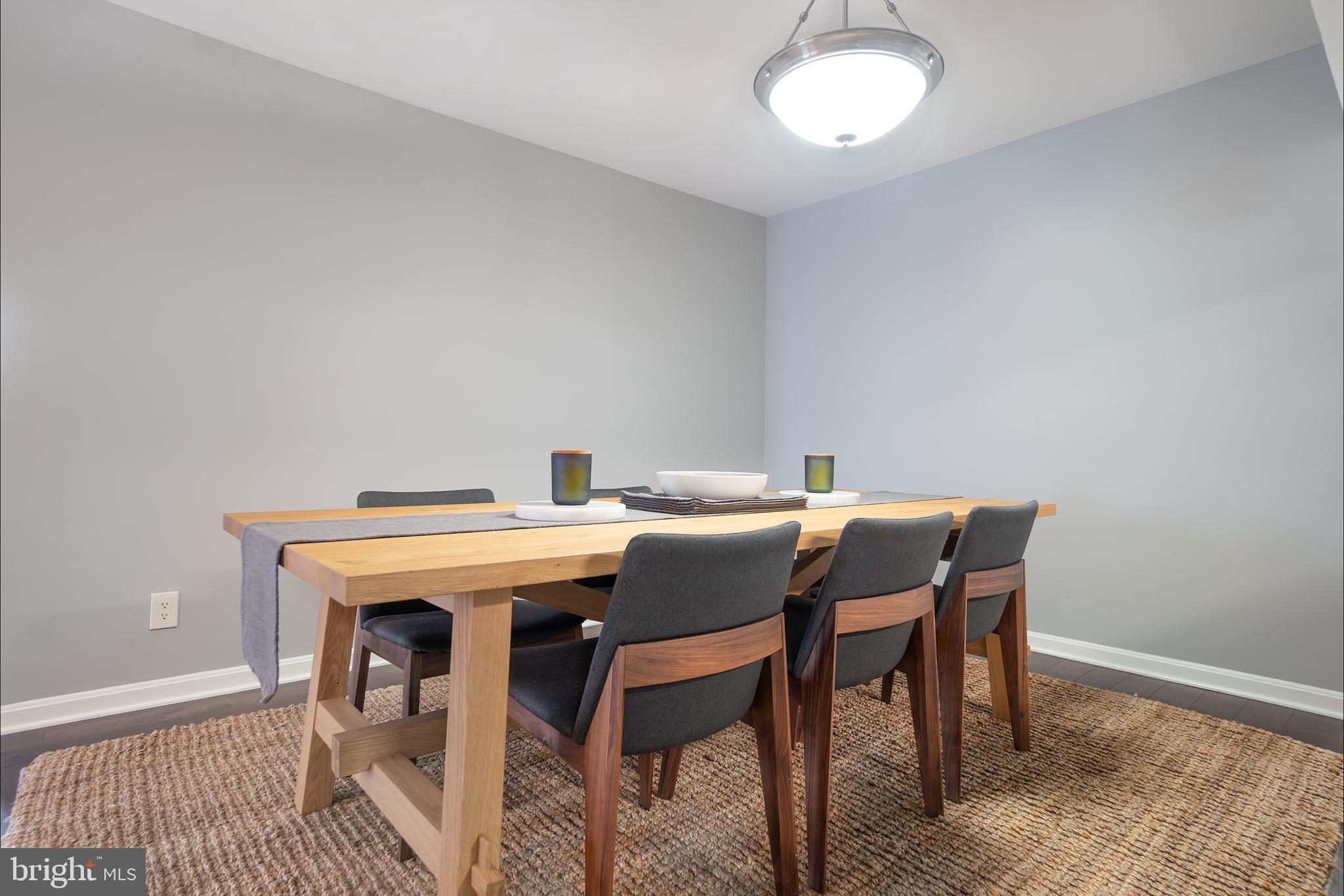 FOUR WINDS AT OAKTON - Residential