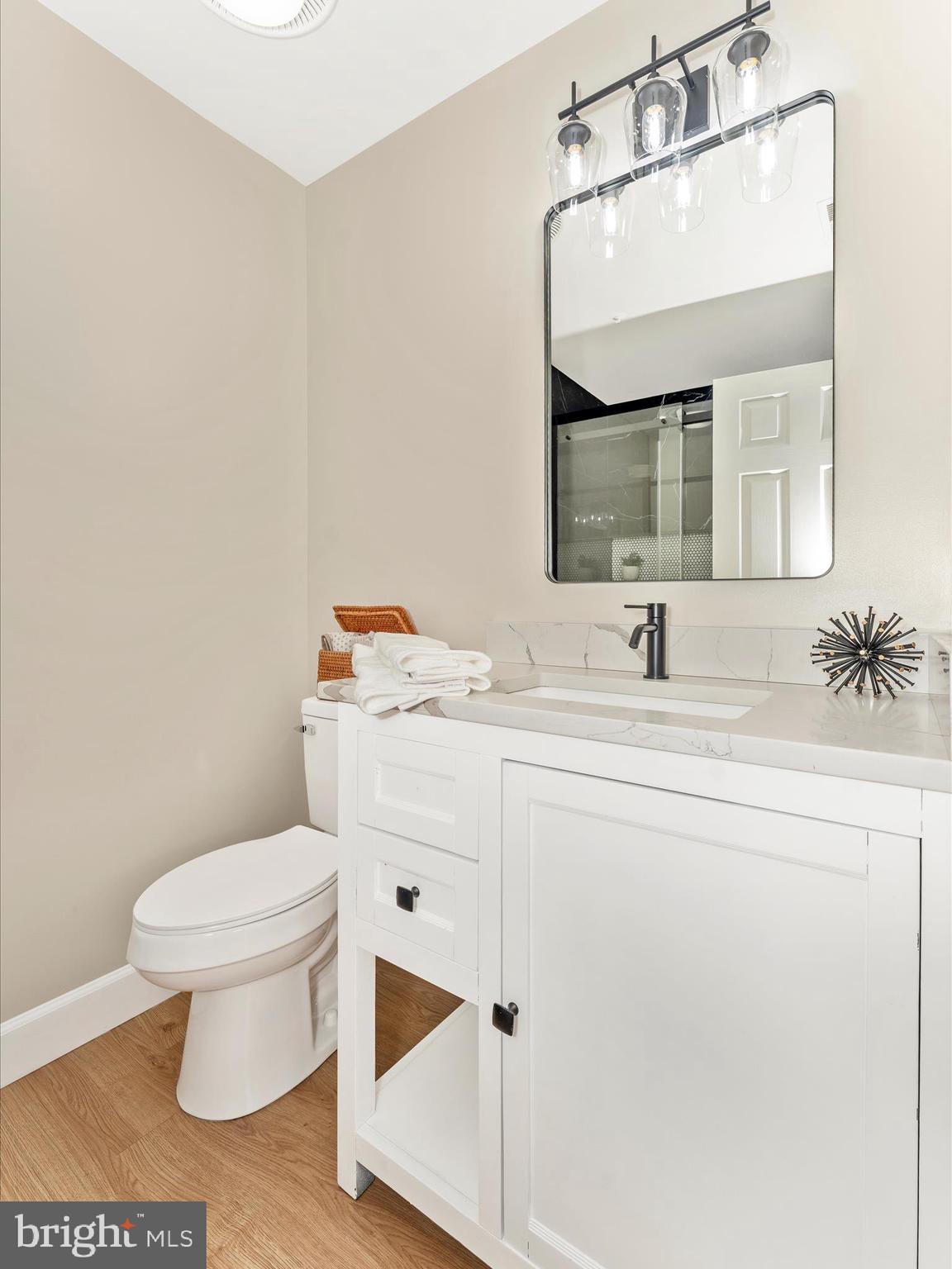 LAKETREE - Residential