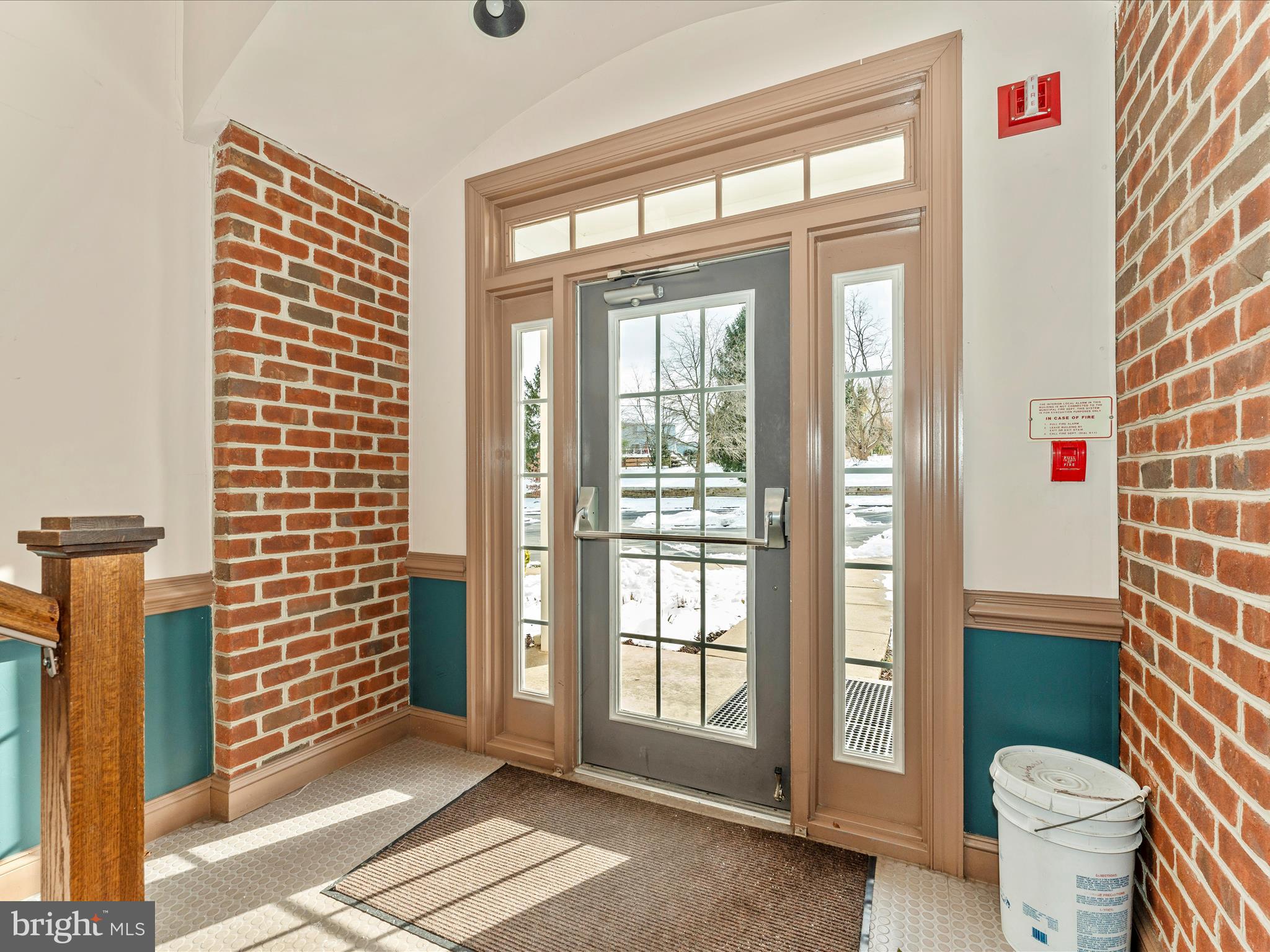 LAKETREE - Residential