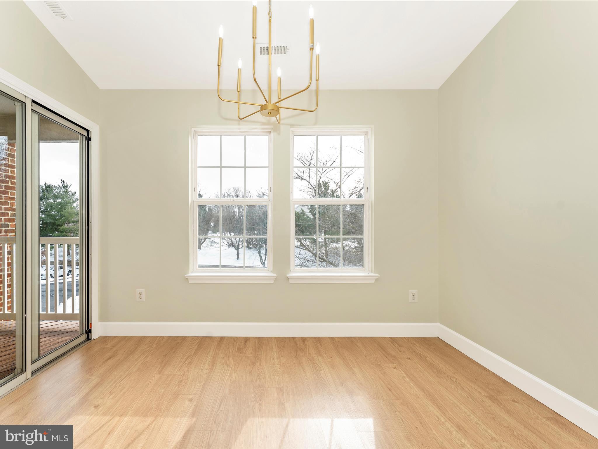 LAKETREE - Residential