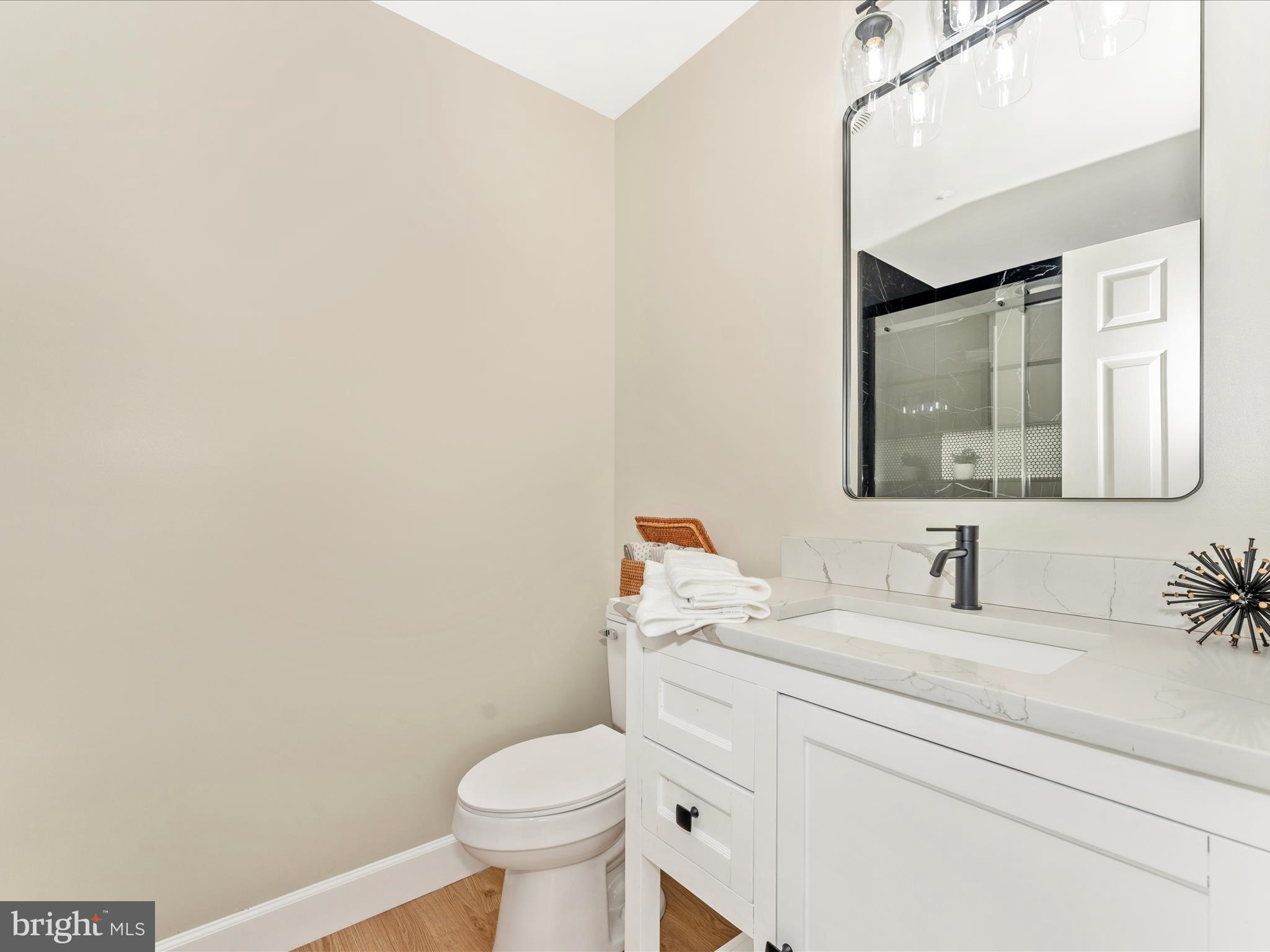 LAKETREE - Residential