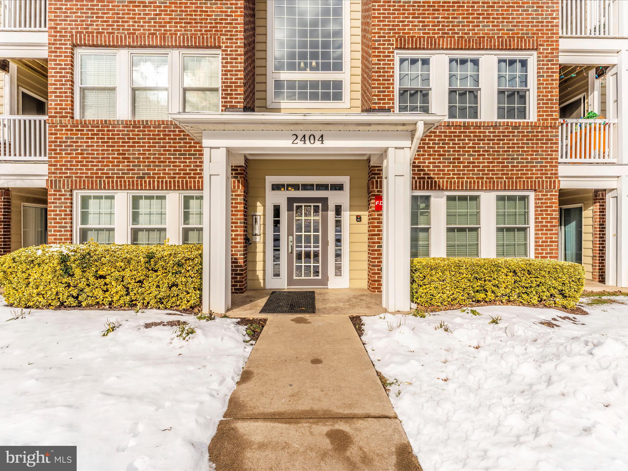 LAKETREE - Residential