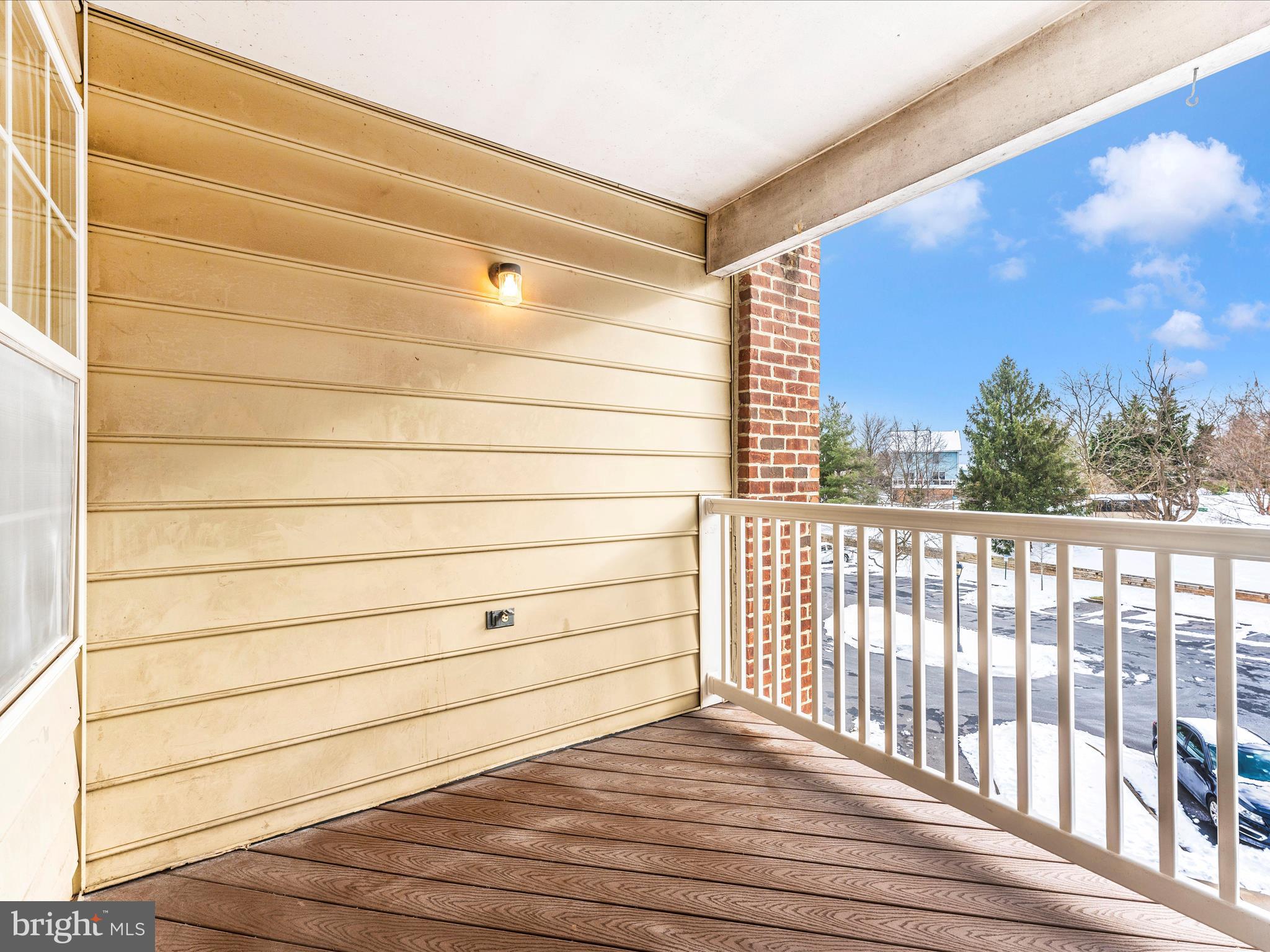 LAKETREE - Residential