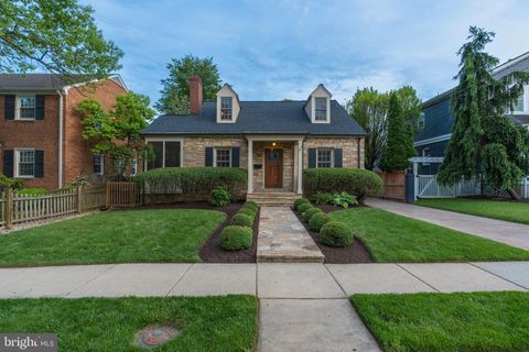 10 W HOWELL AVENUE ALEXANDRIA VA 22301