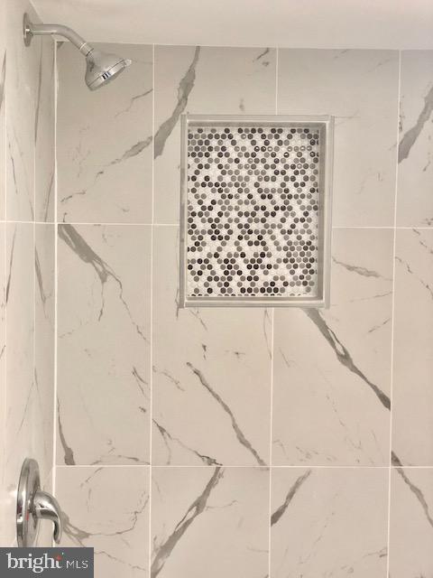 NORTHWOOD - Residential Lease