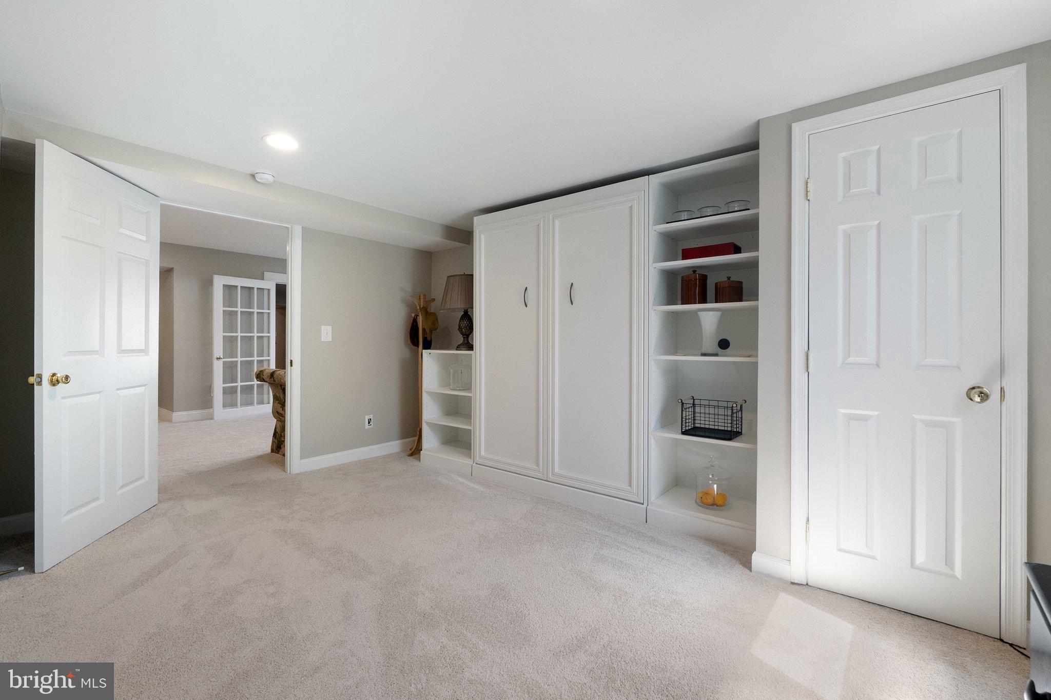 WATERFORD - Residential