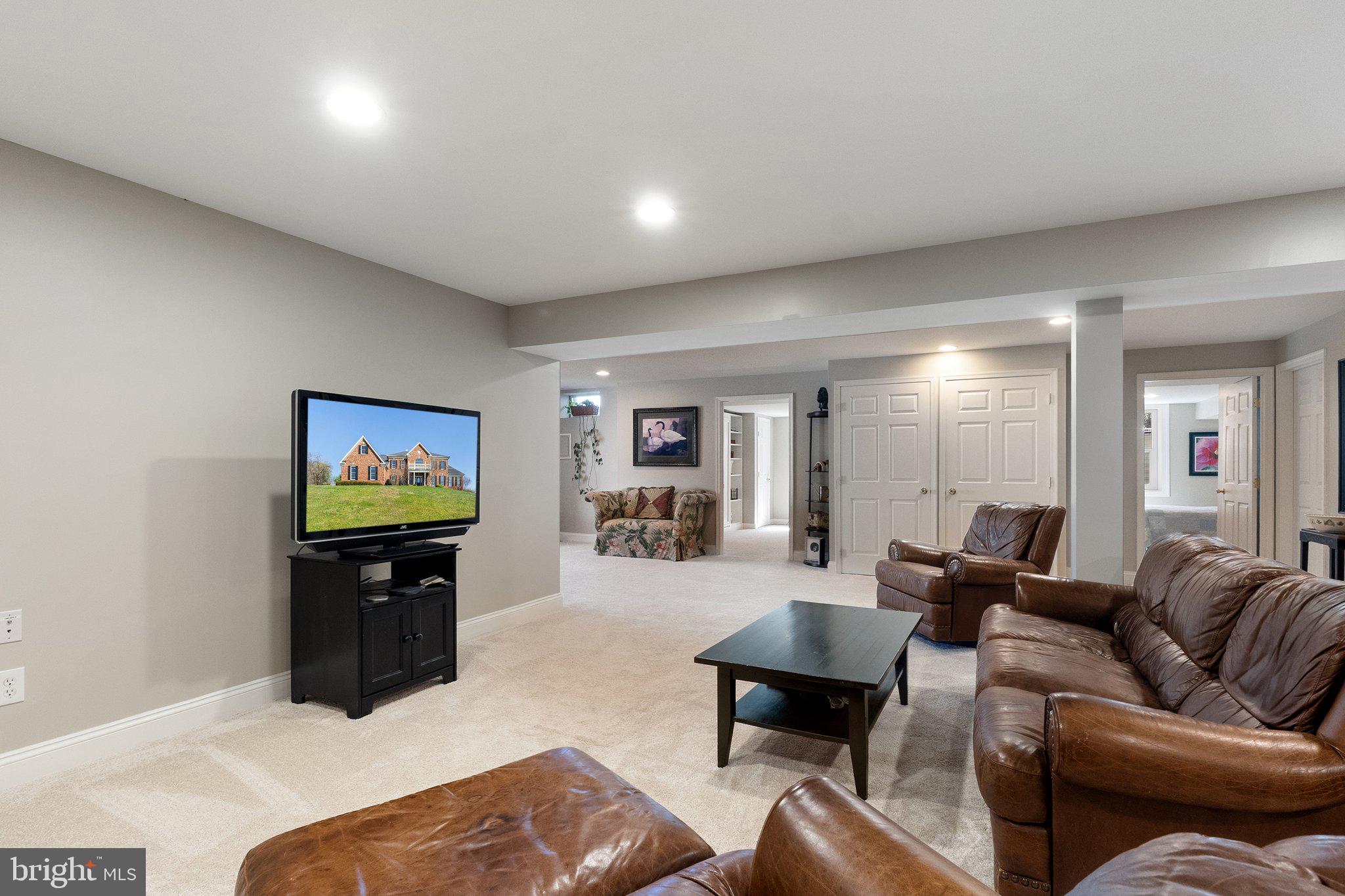 WATERFORD - Residential