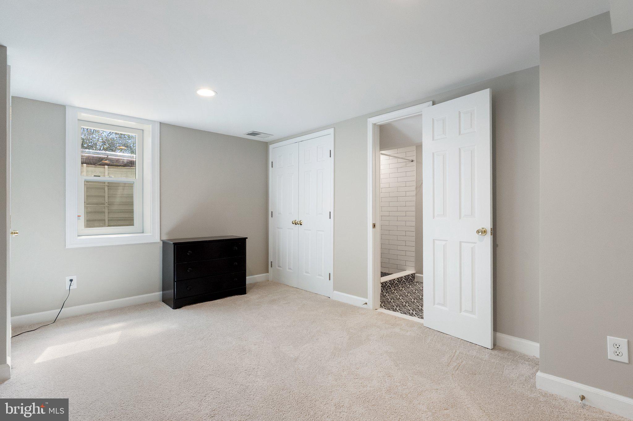 WATERFORD - Residential