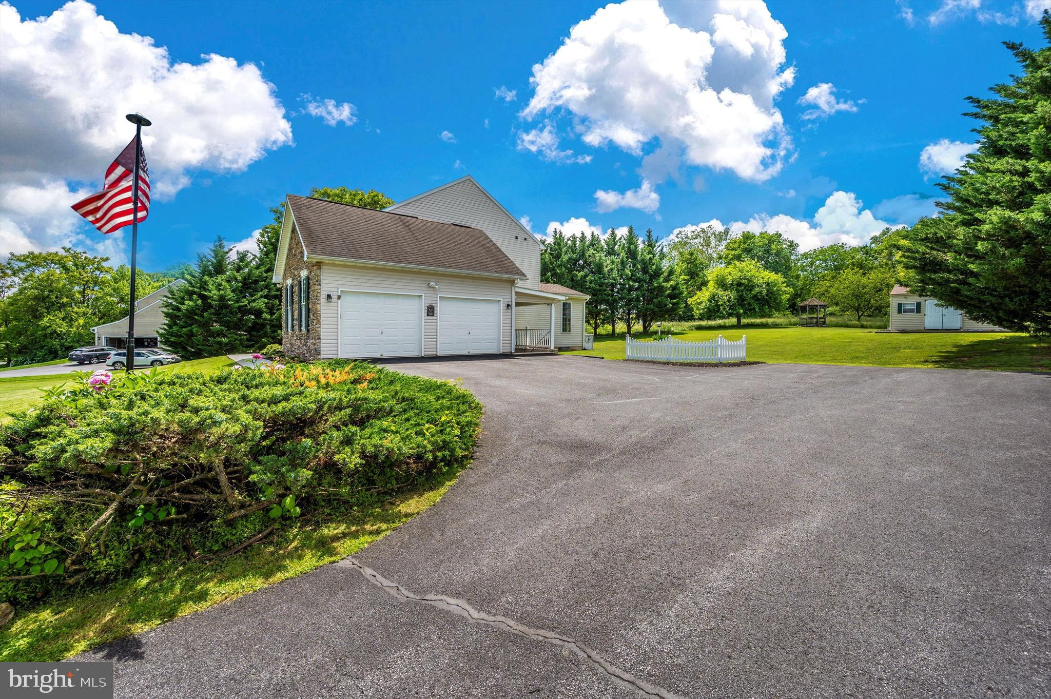 AMBERFIELD - Residential