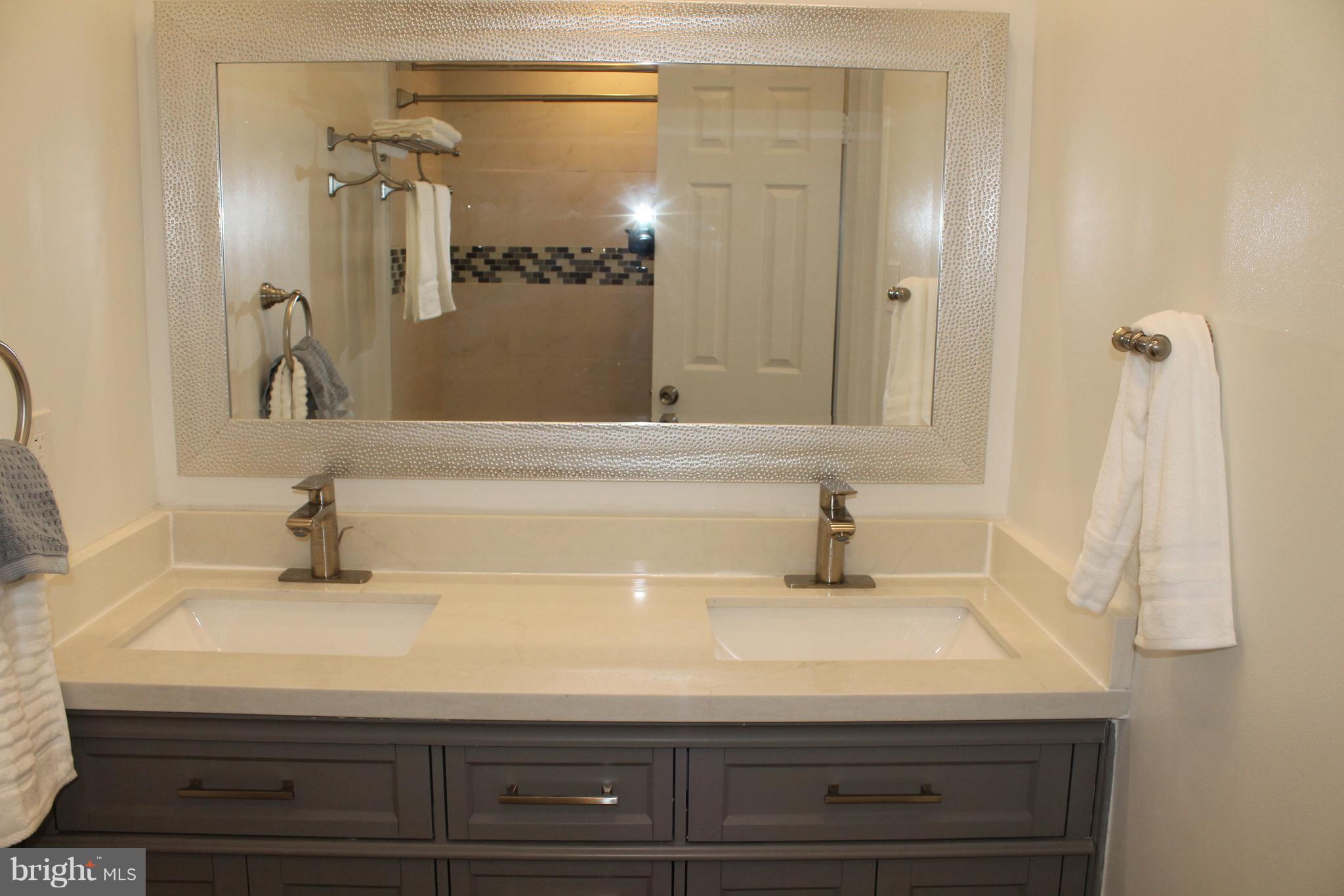 SILVER SPRING CNTRY CLUB - Residential